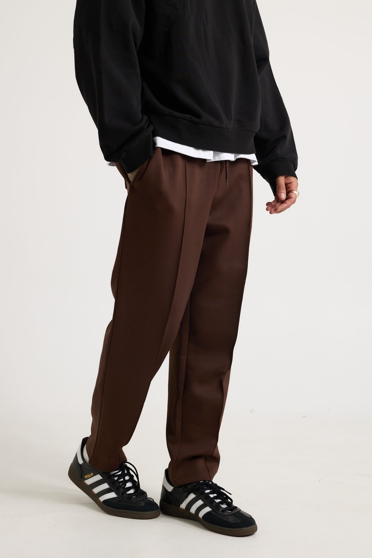 Pleat Track Pant Choc