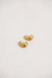 Ridged Teardrop Earrings Gold