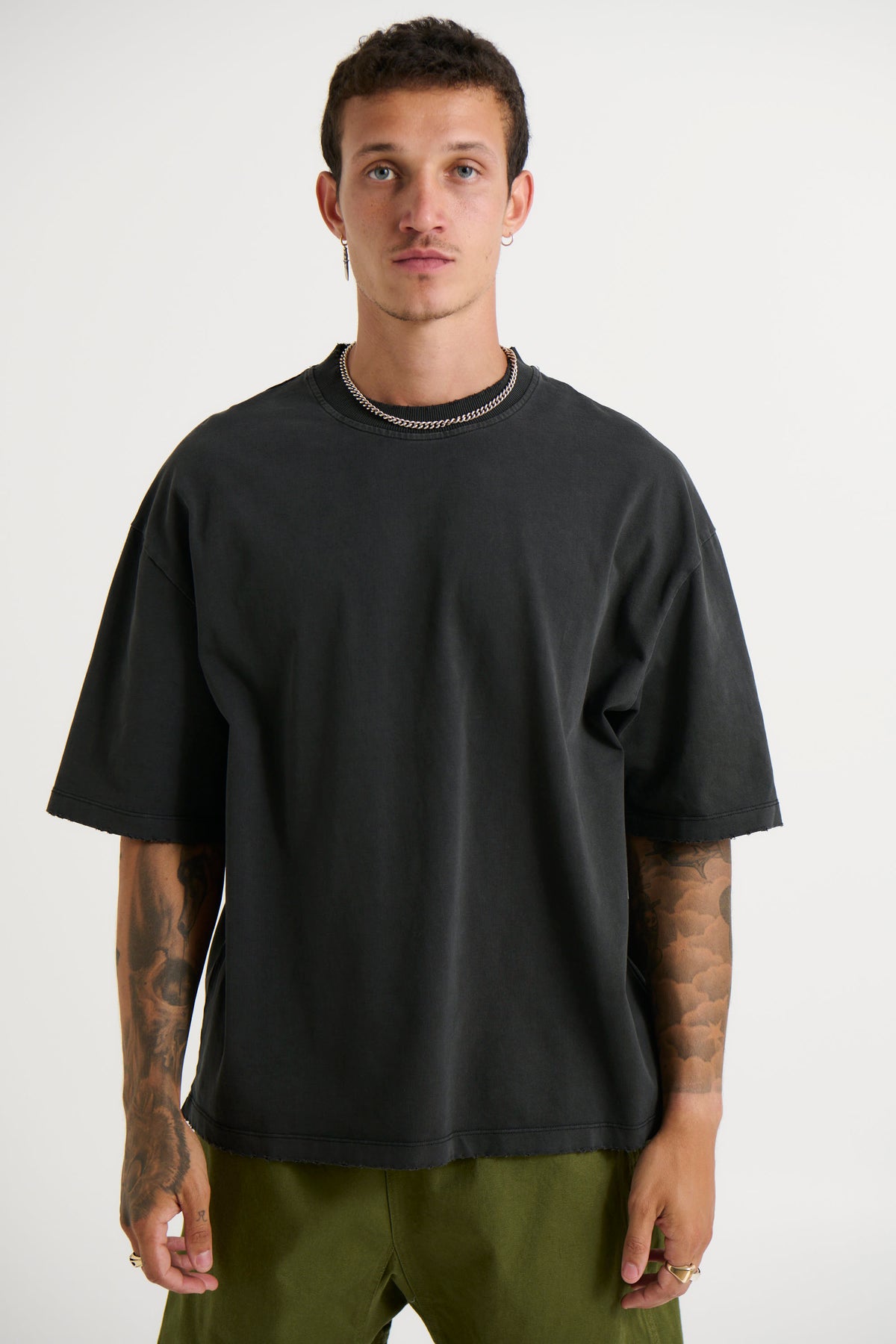 NTH Distress Crew Neck Tee Black