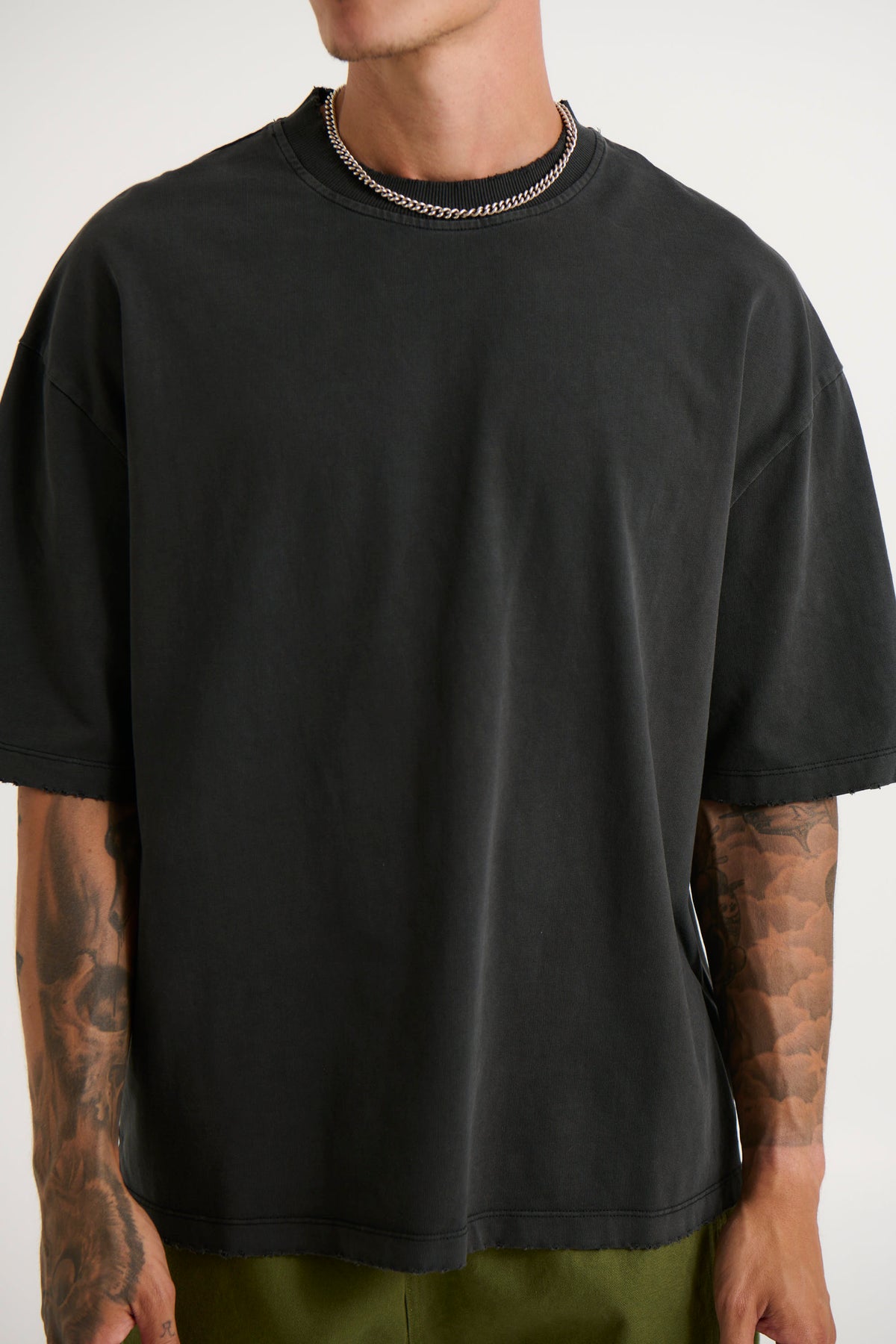 NTH Distress Crew Neck Tee Black