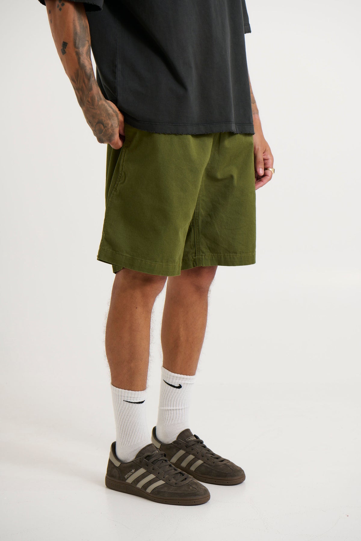 Fredrick Cotton Elastic Short Army