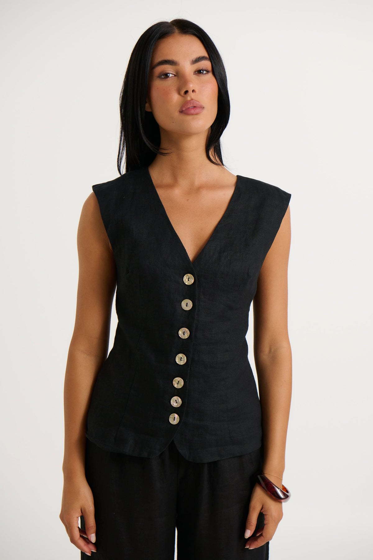 Adalee Vest Black