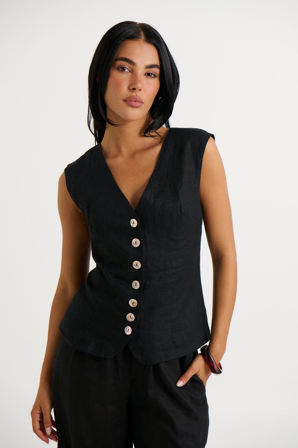 Adalee Vest Black