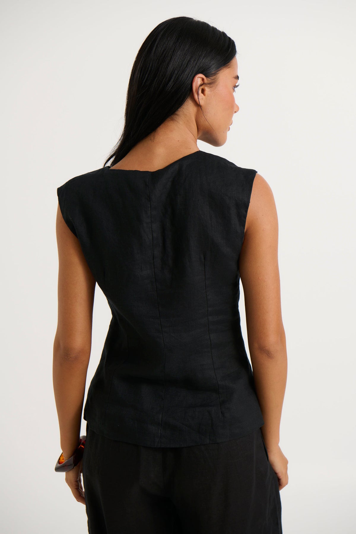 Adalee Vest Black