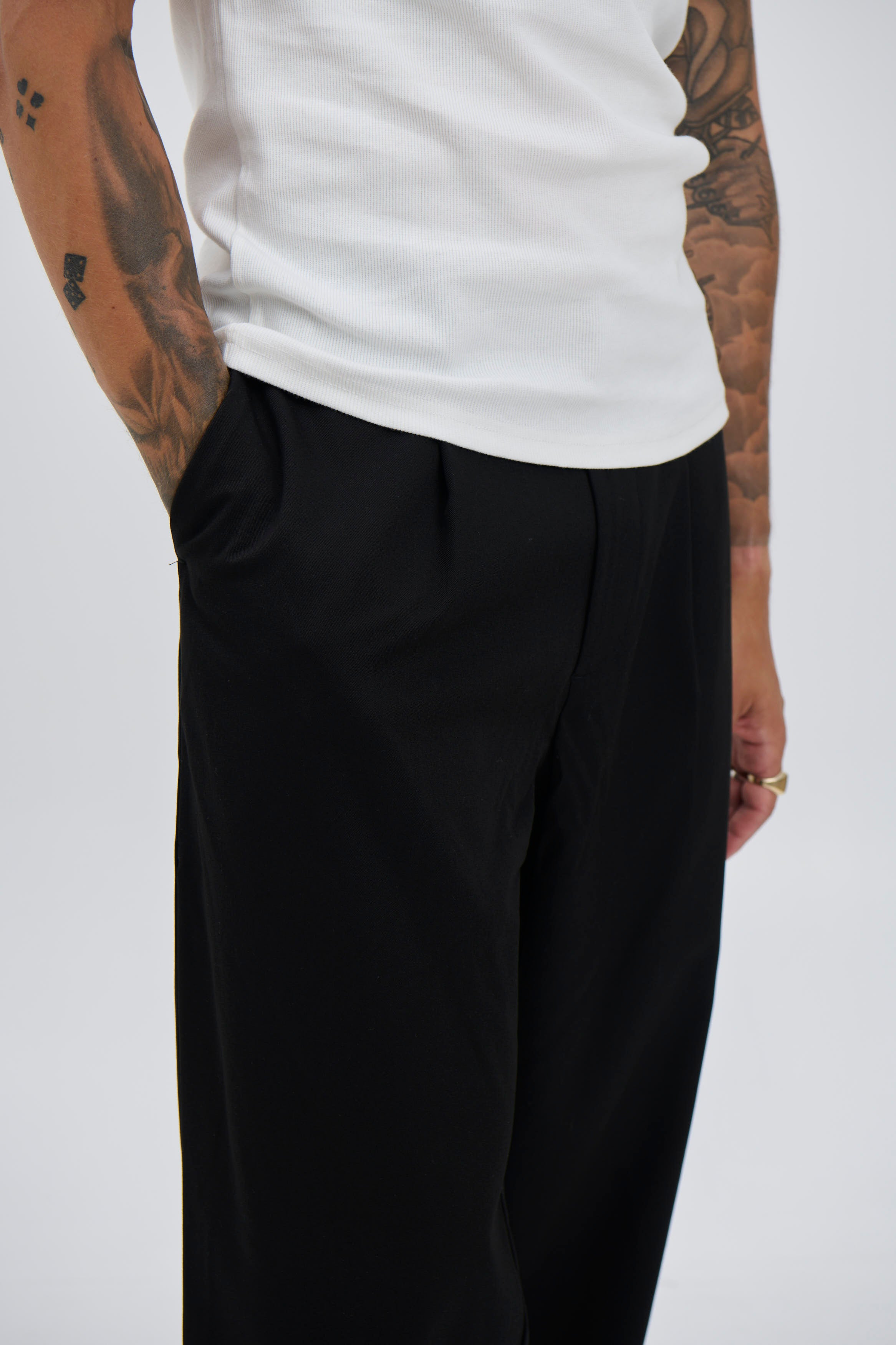 Luke Flow Pant Black