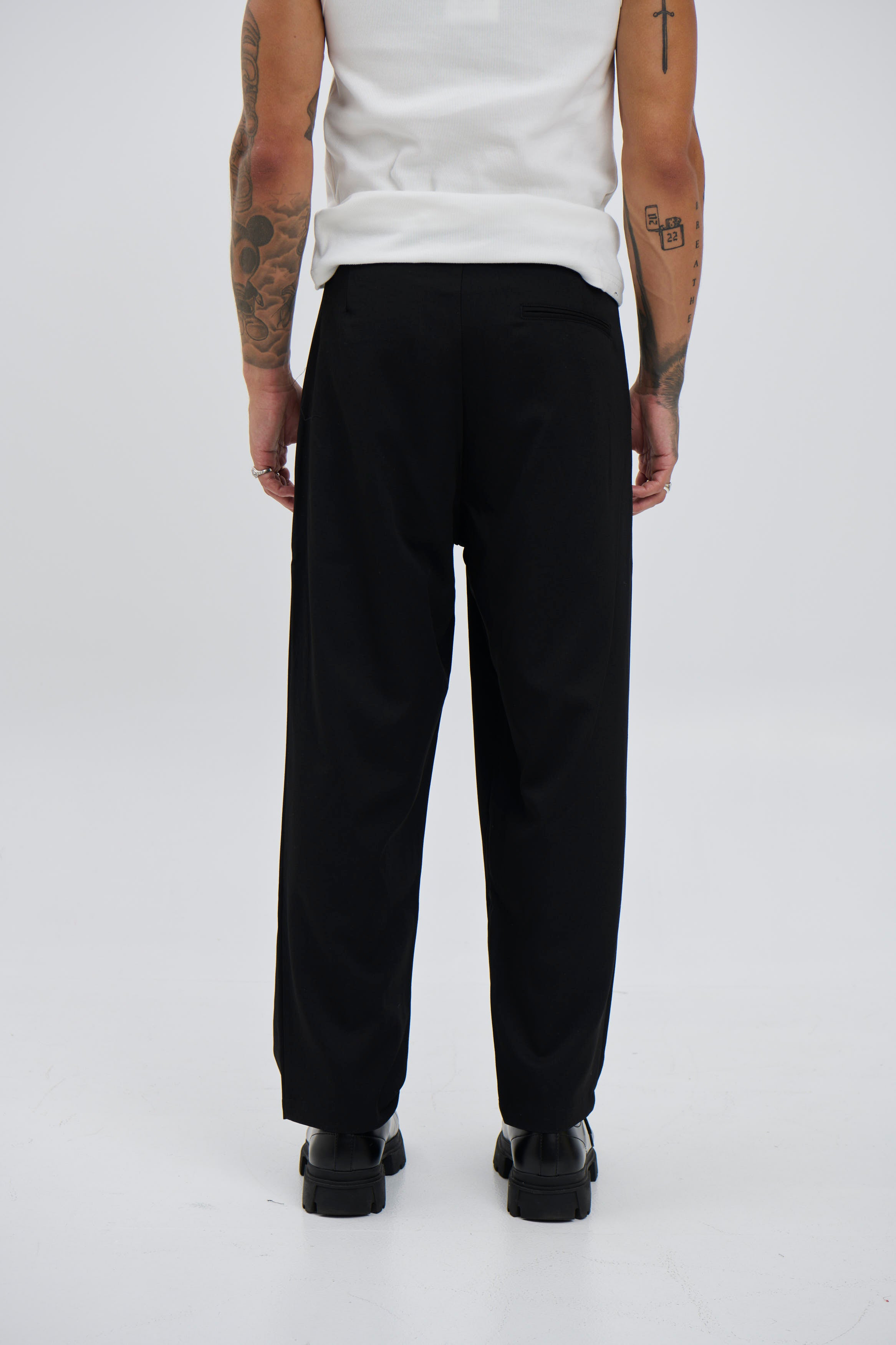 Luke Flow Pant Black