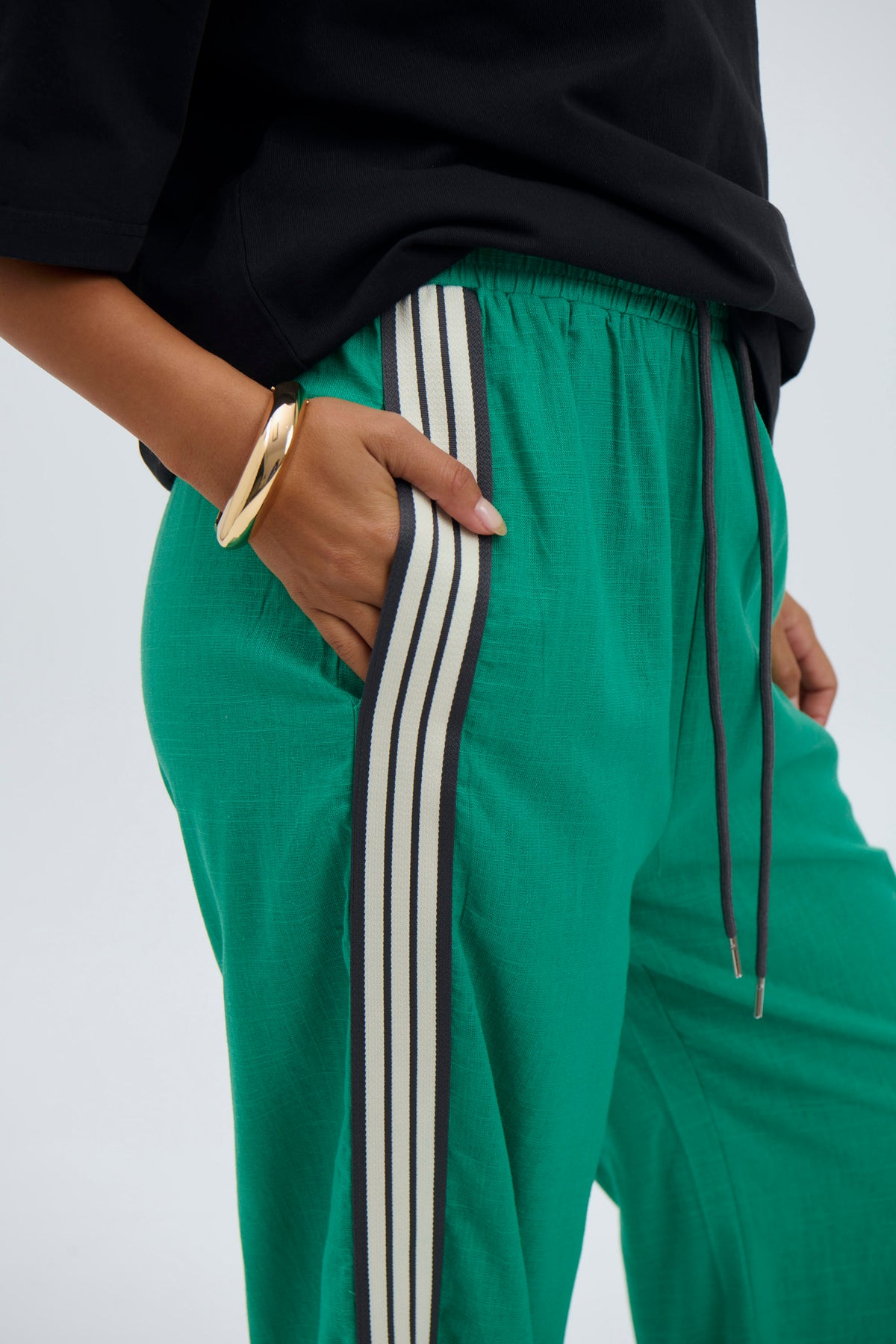 Leesa Pant Green