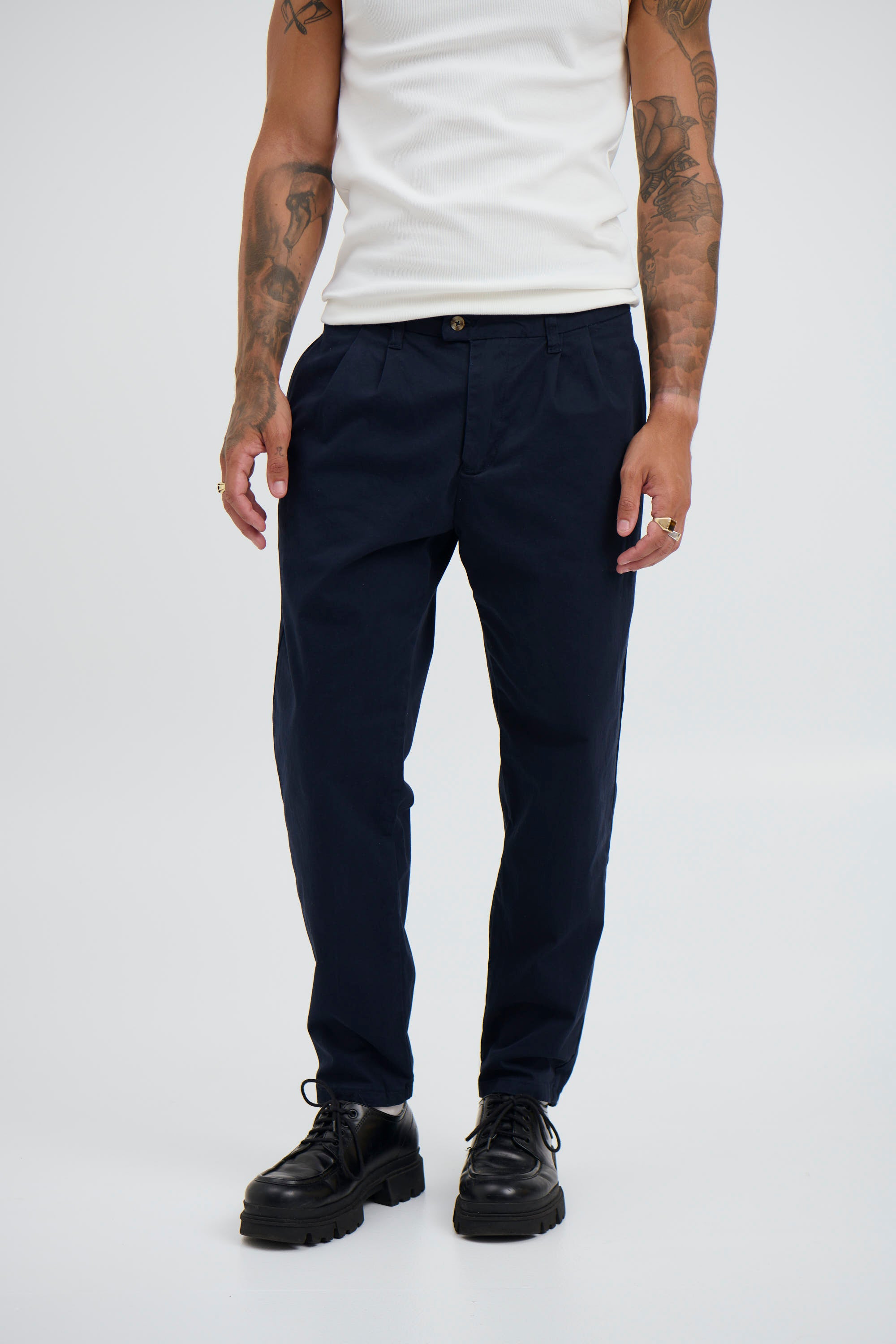 NTH Cropped Pleat Pant Navy