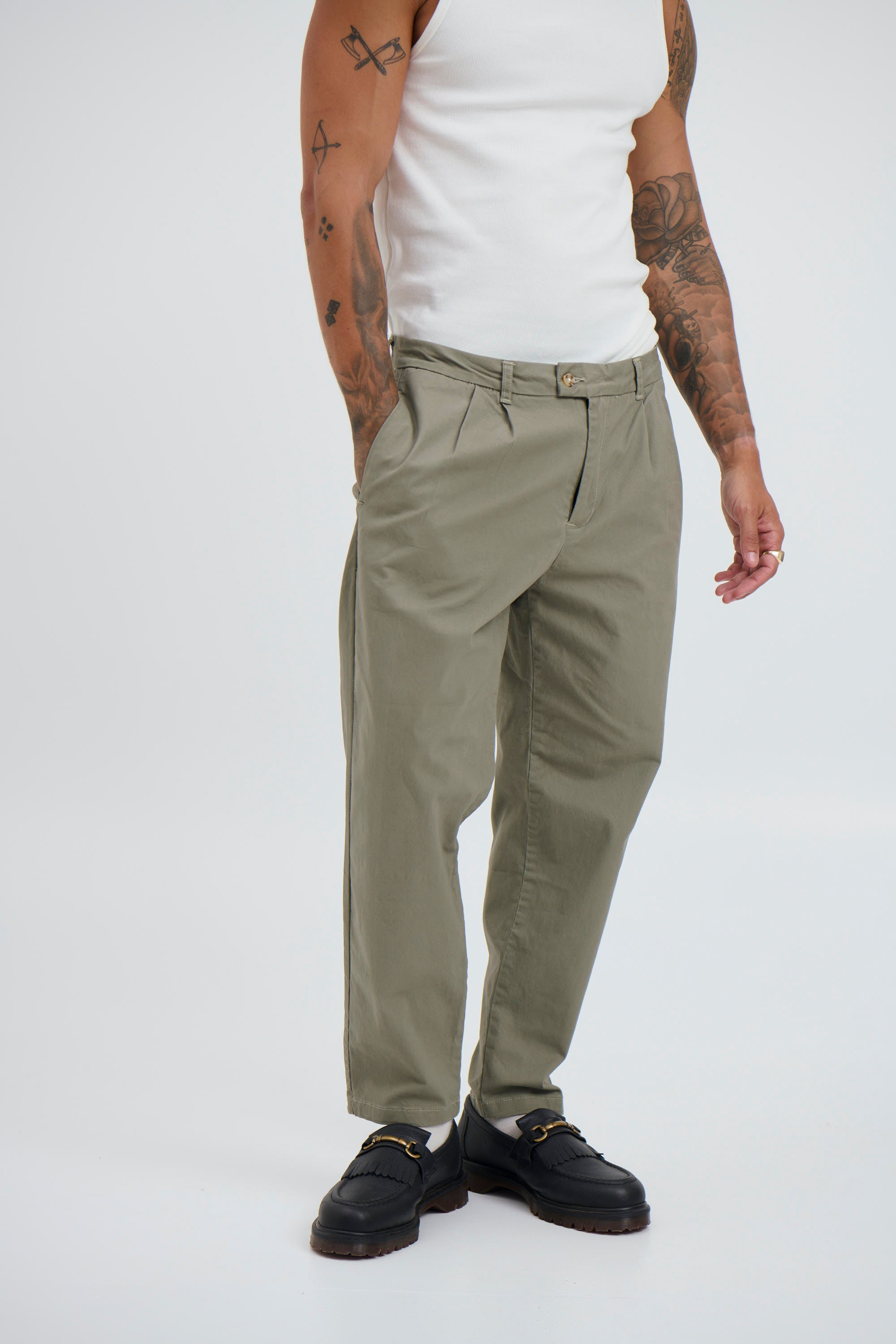 NTH Cropped Pleat Pant Khaki