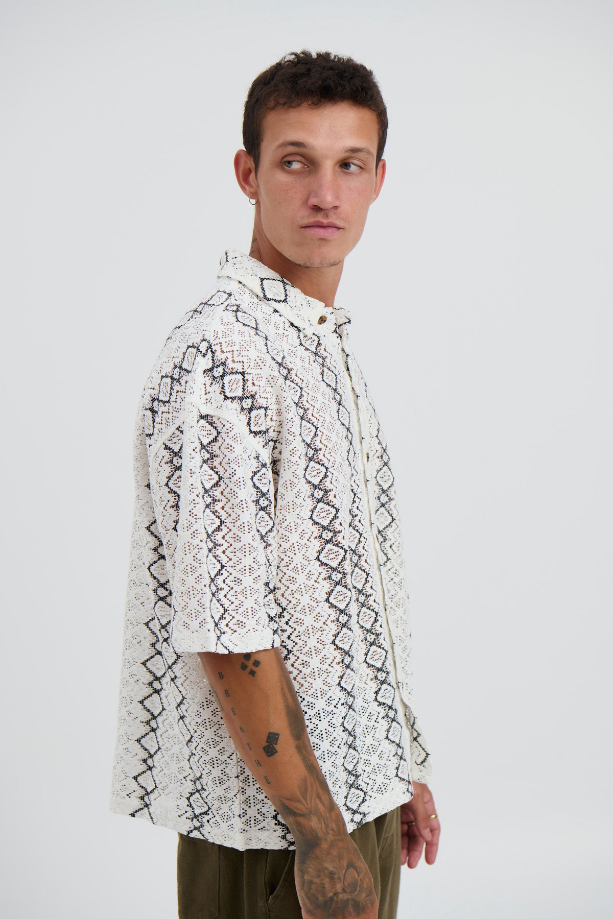 Lucas Drop Shirt Geo White