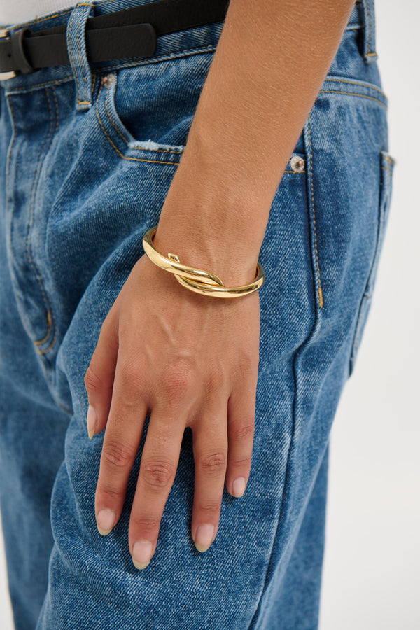 Interlock Twist Bangle Gold