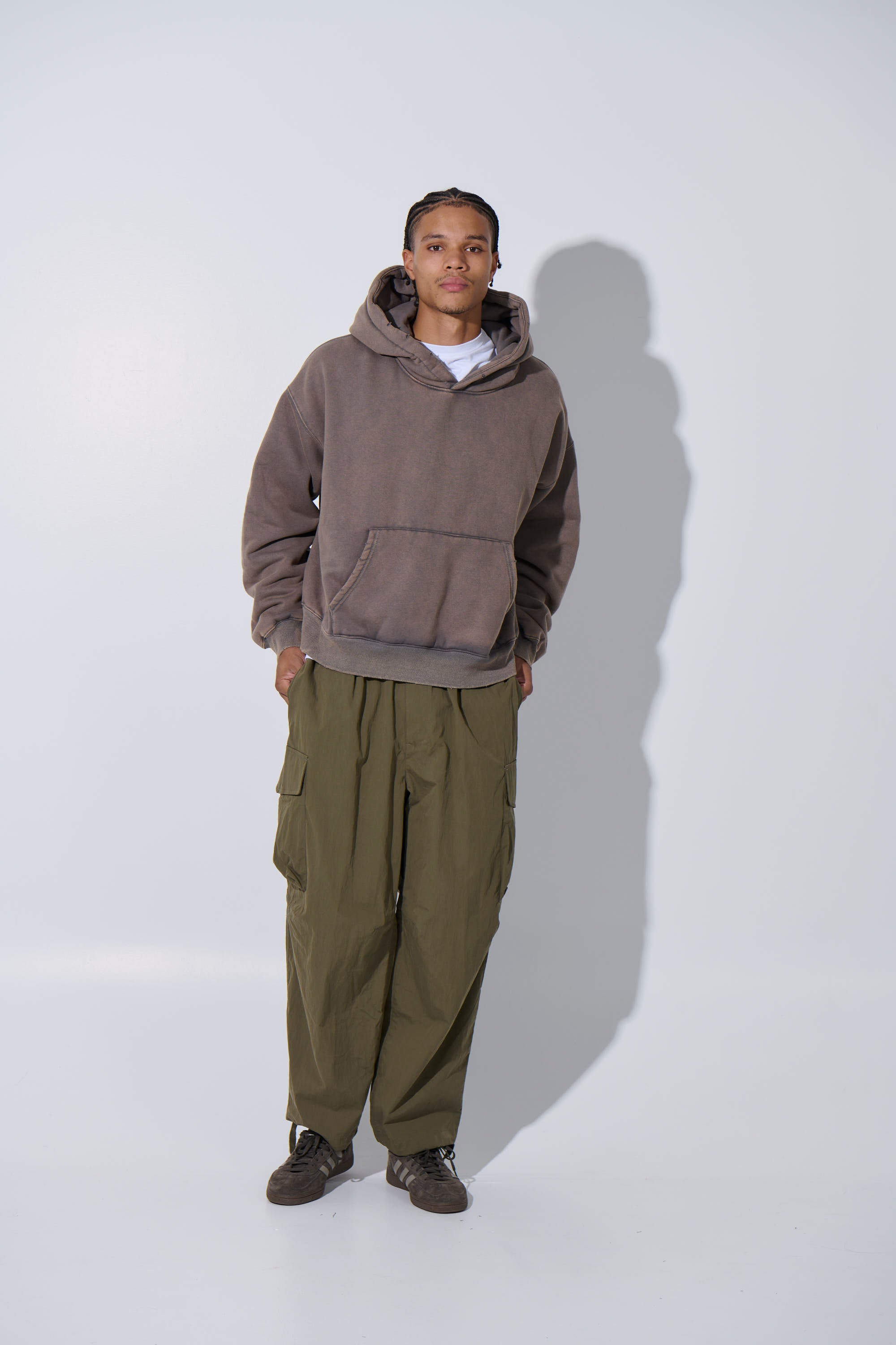 Roman Cropped Drop Hoodie Washed Choc