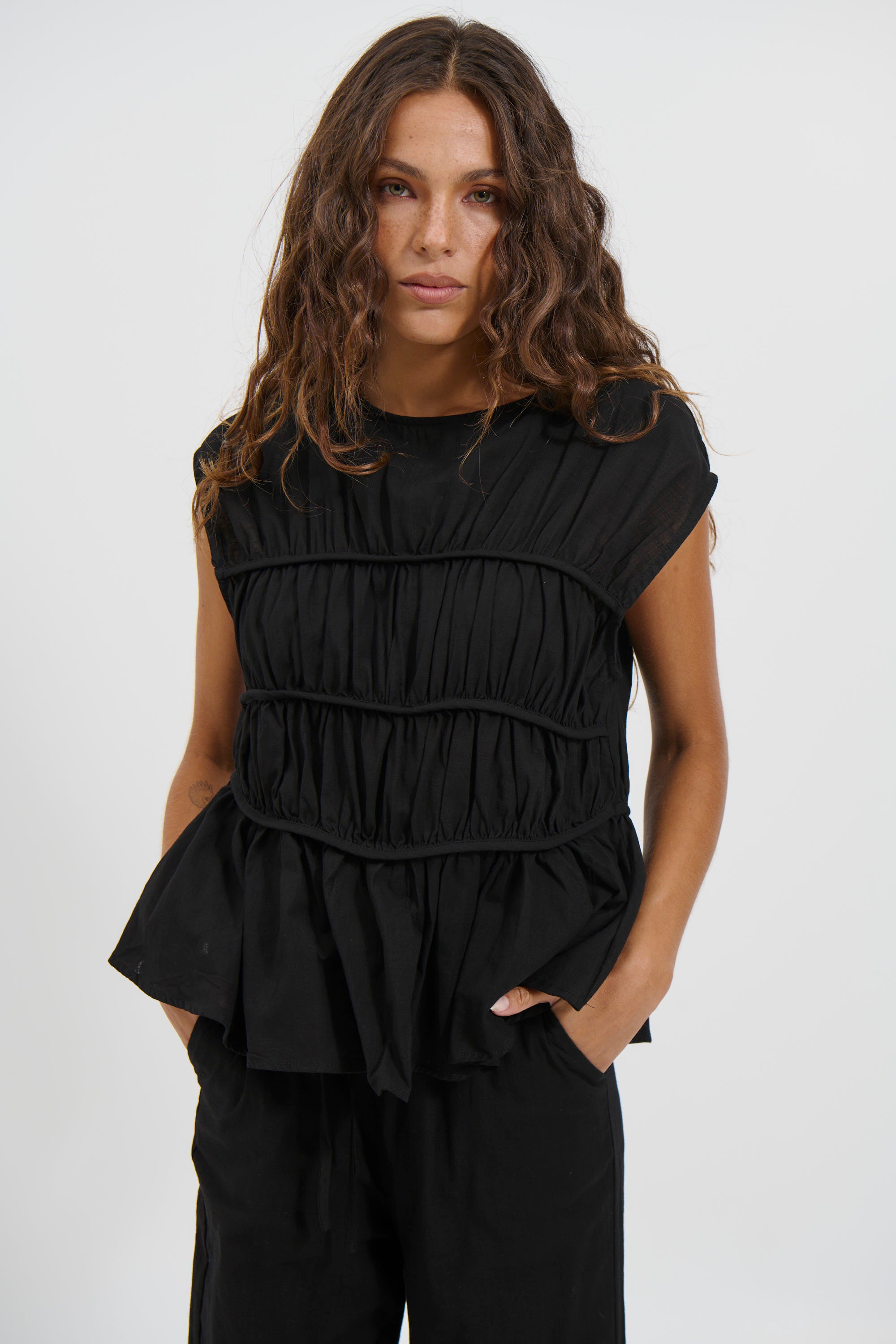 Cara Set Black
