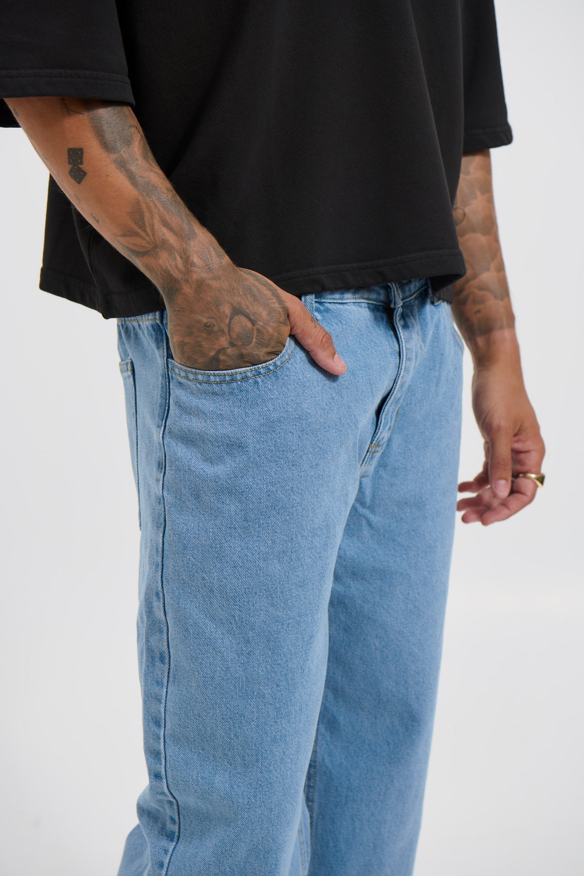 Linton Relaxed Denim Light