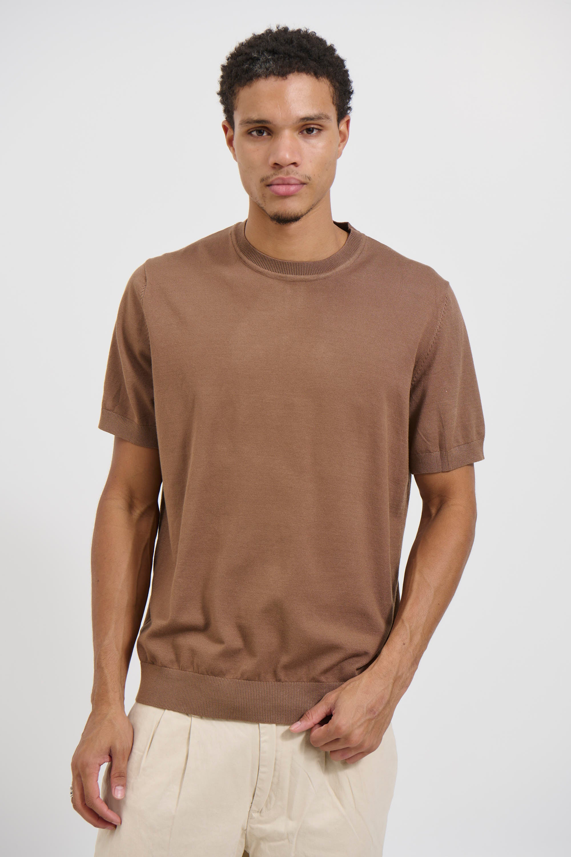 Nigel Fitted Knitted Tee Choc