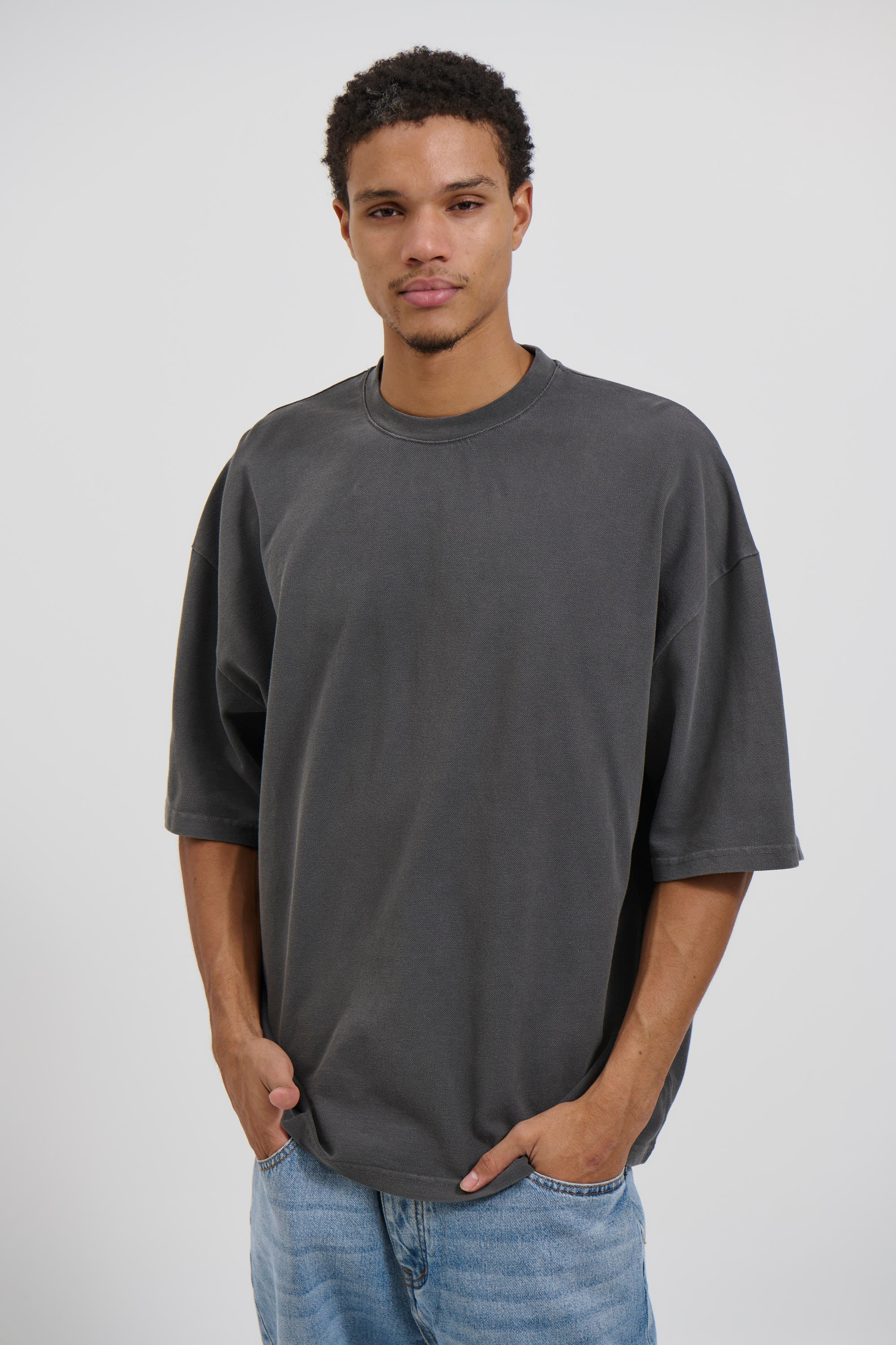Ruben Cotton Pique Tee Charcoal