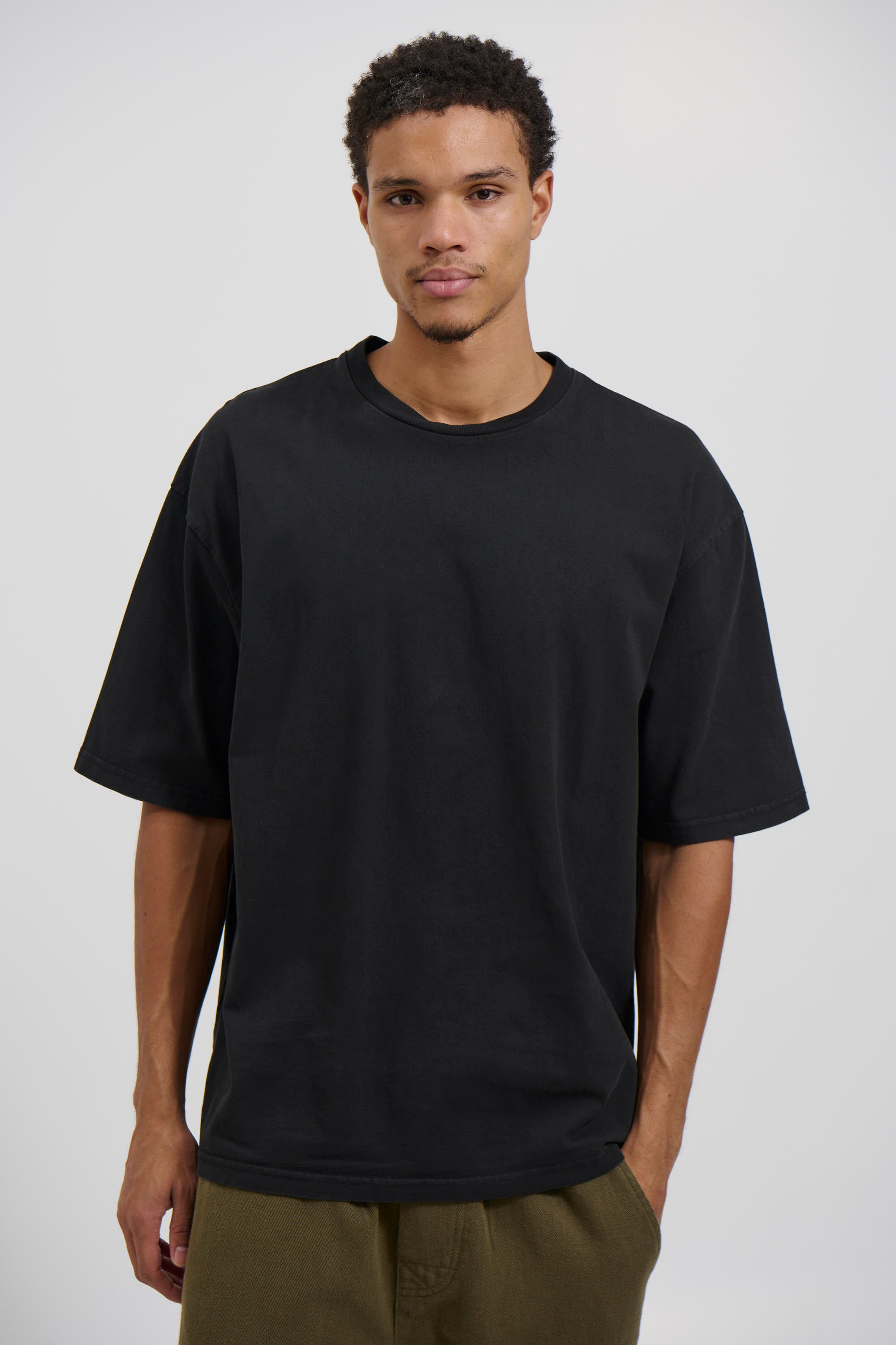Standard Crew Tee Black
