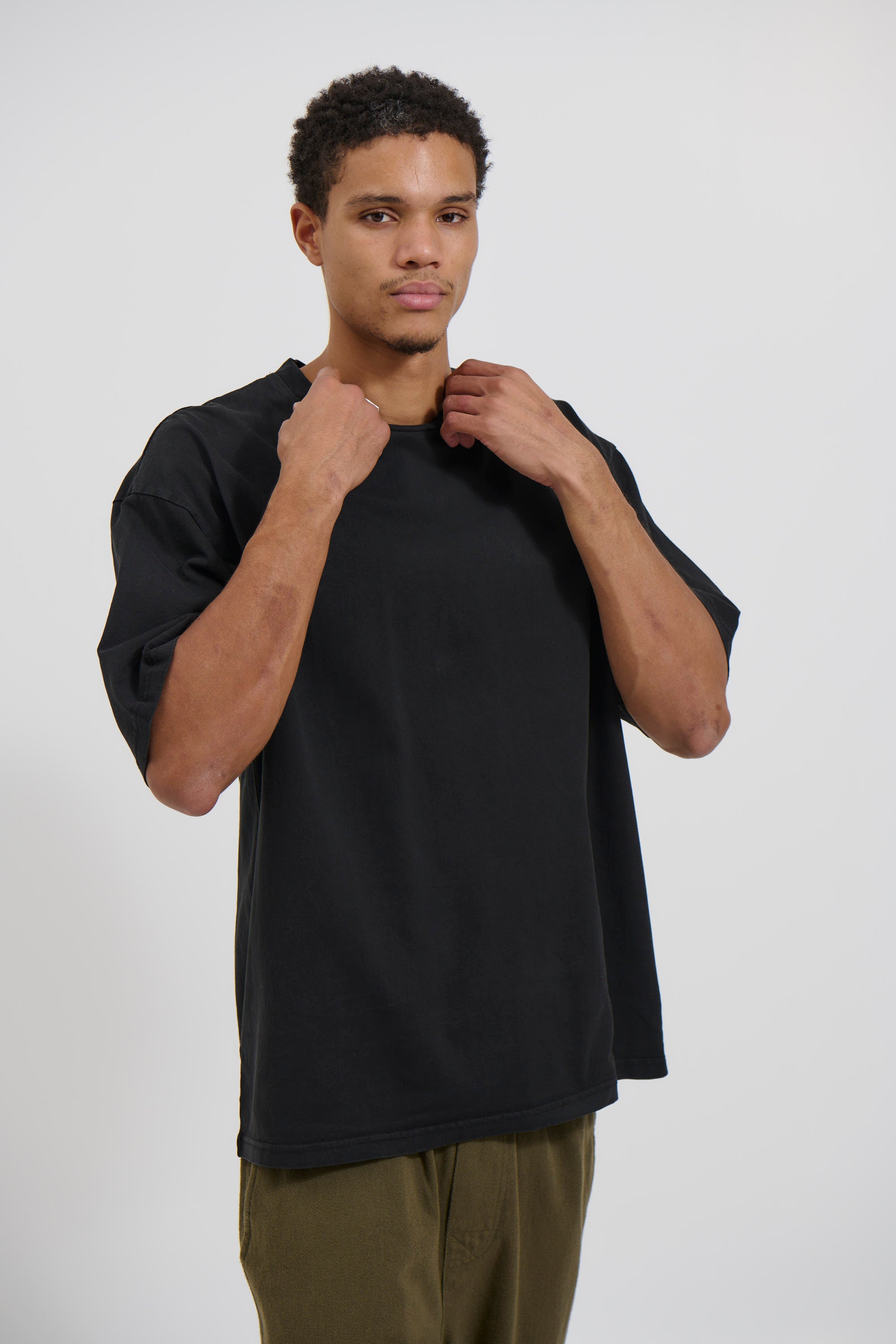 Standard Crew Tee Black