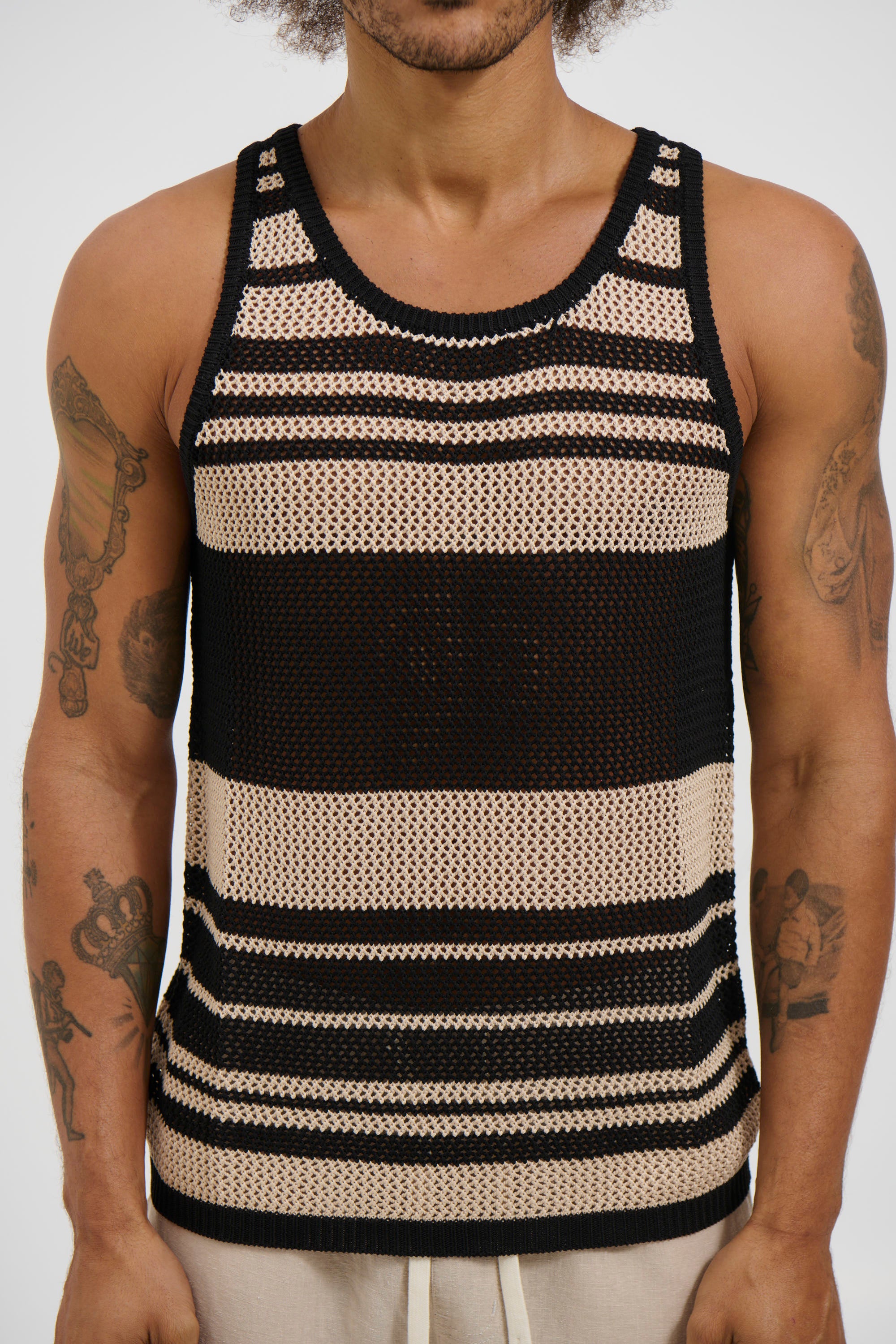 Alcha Tank Black/Sand