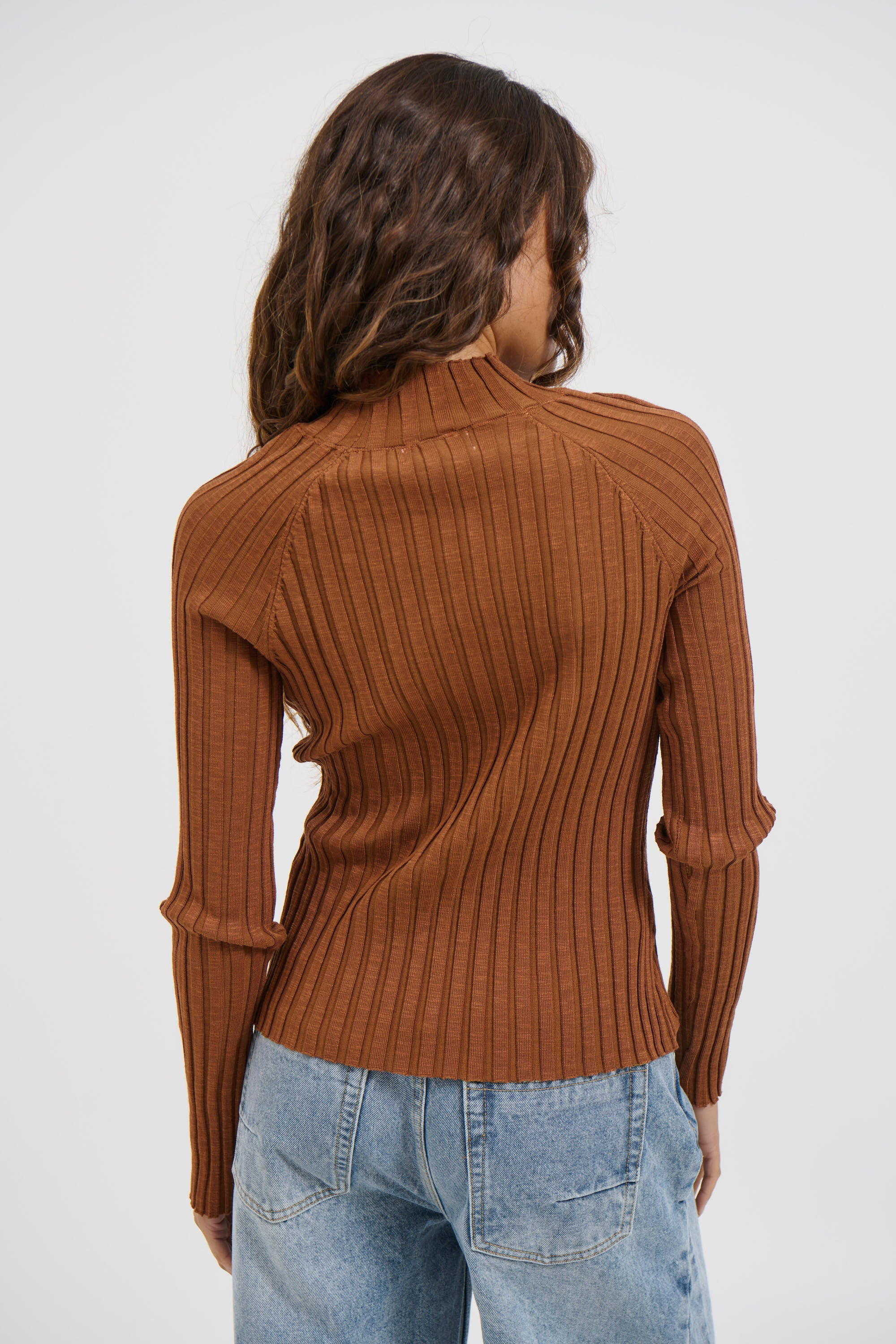 Bodie Long Sleeve Camel