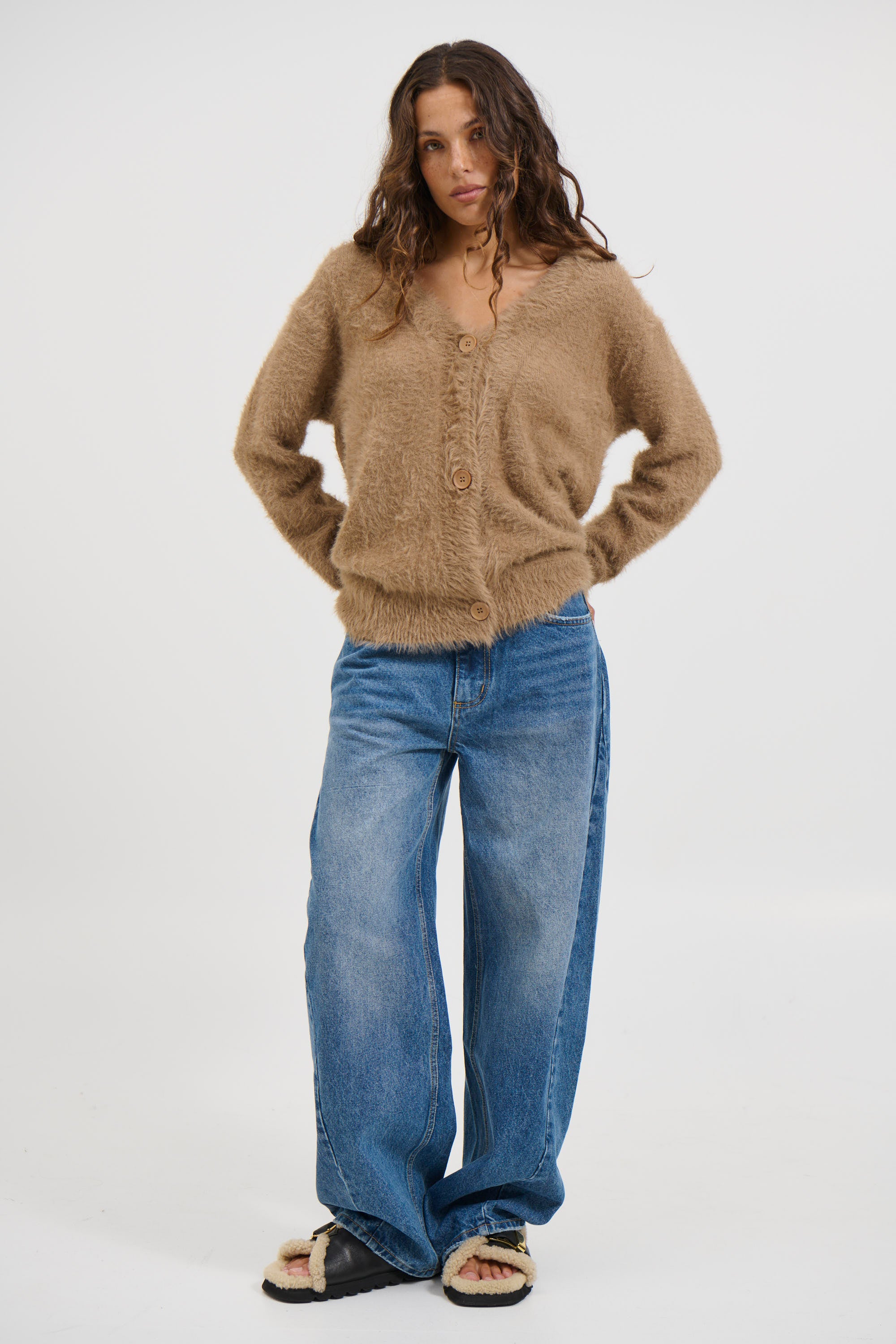 Dionne Cardi Latte