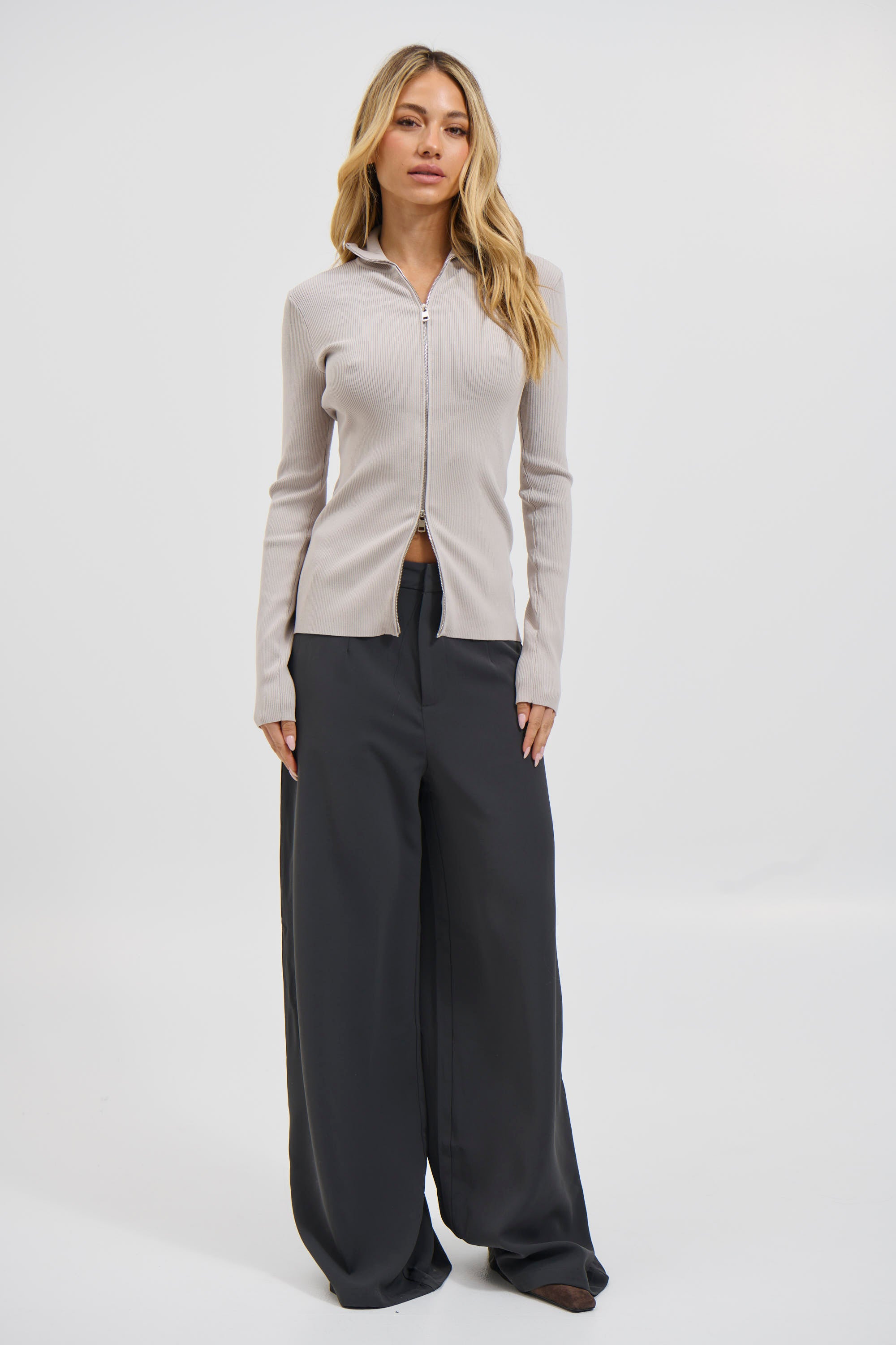 Tavia Long Sleeve Pebble