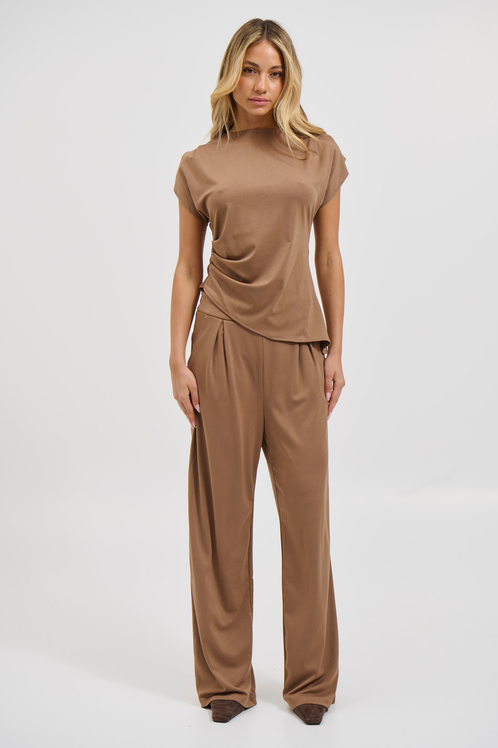 Kaia Set Latte