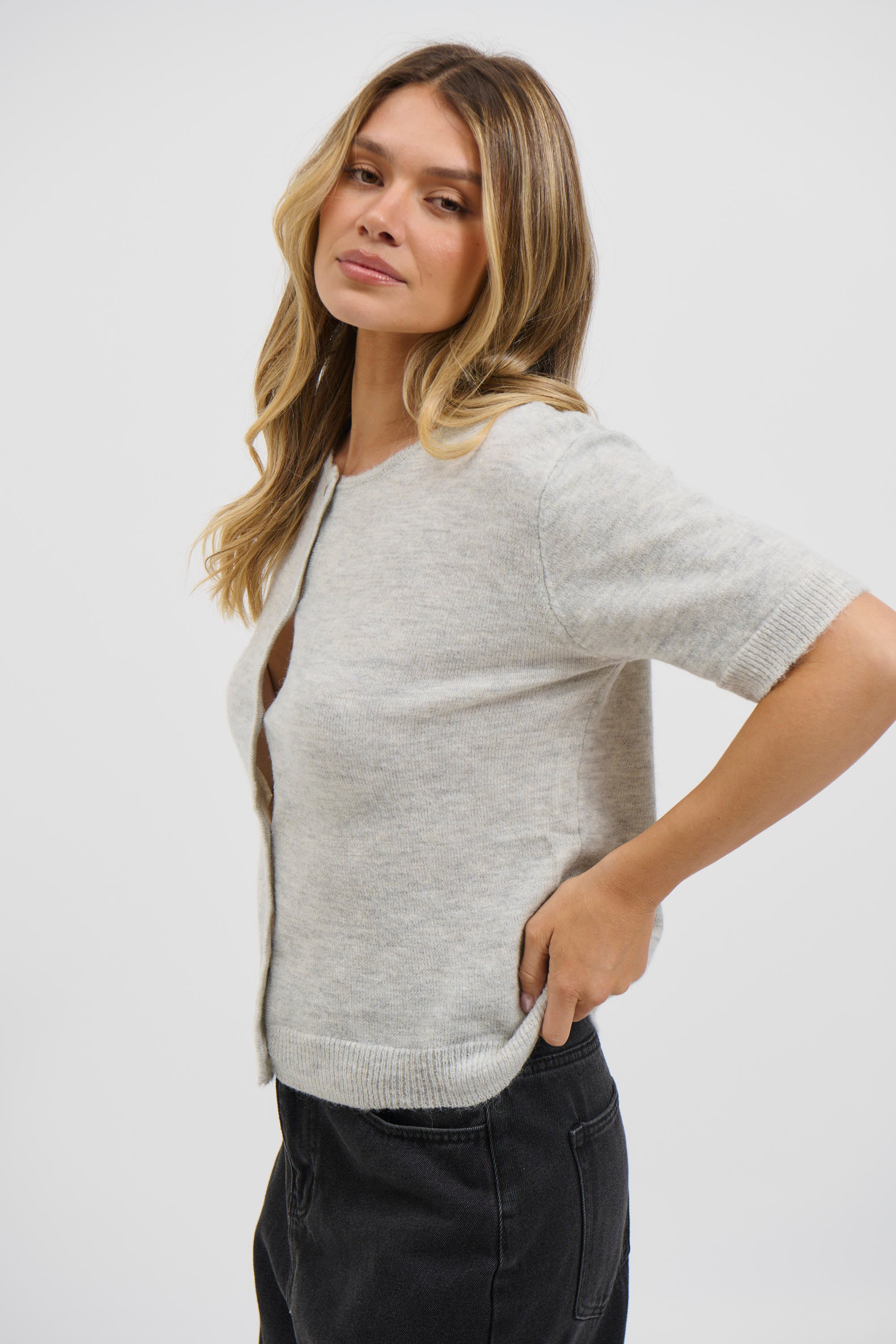 Geisha Short Sleeve Top Grey