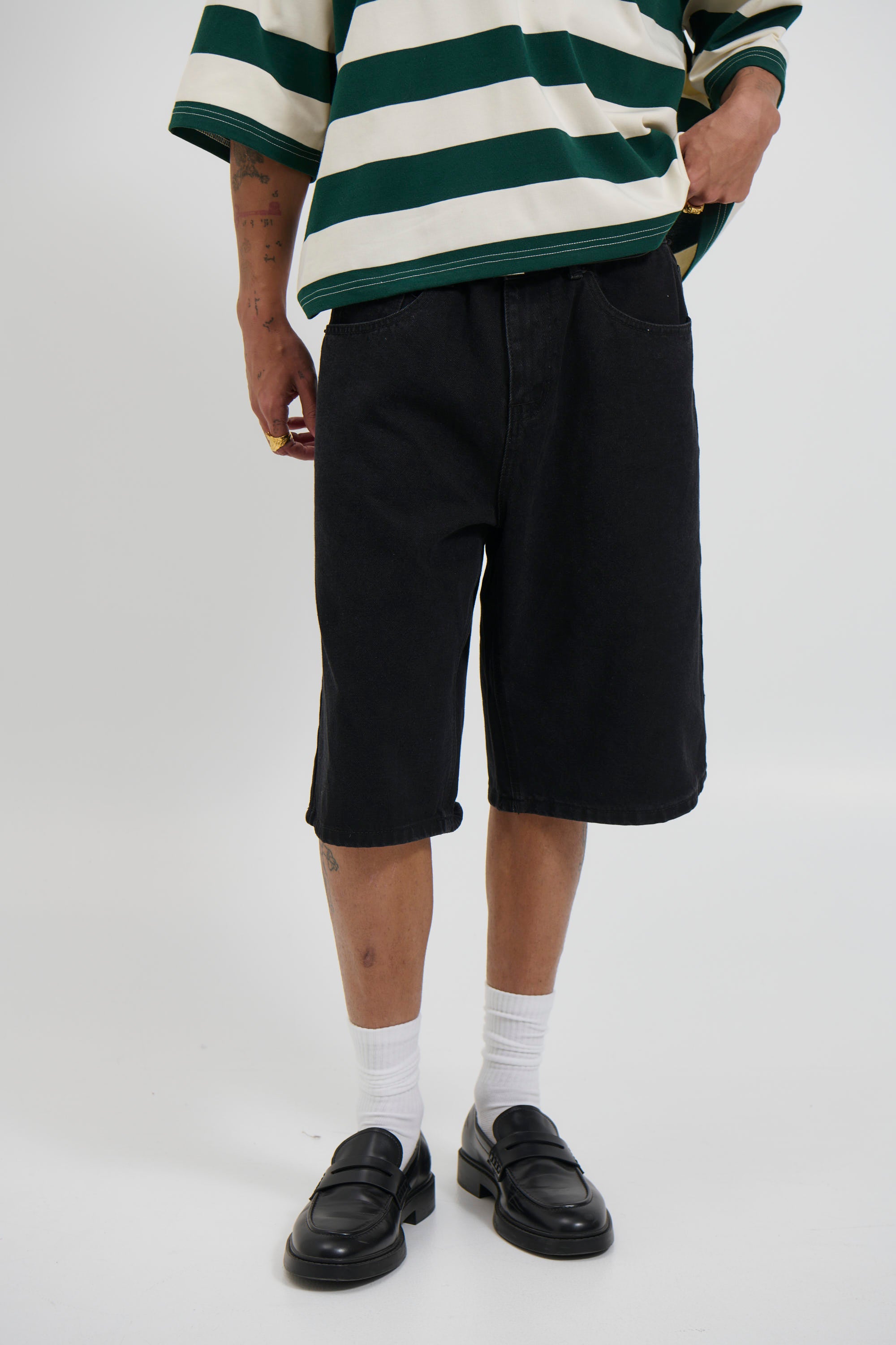 Flint Baggy Denim Jort Black