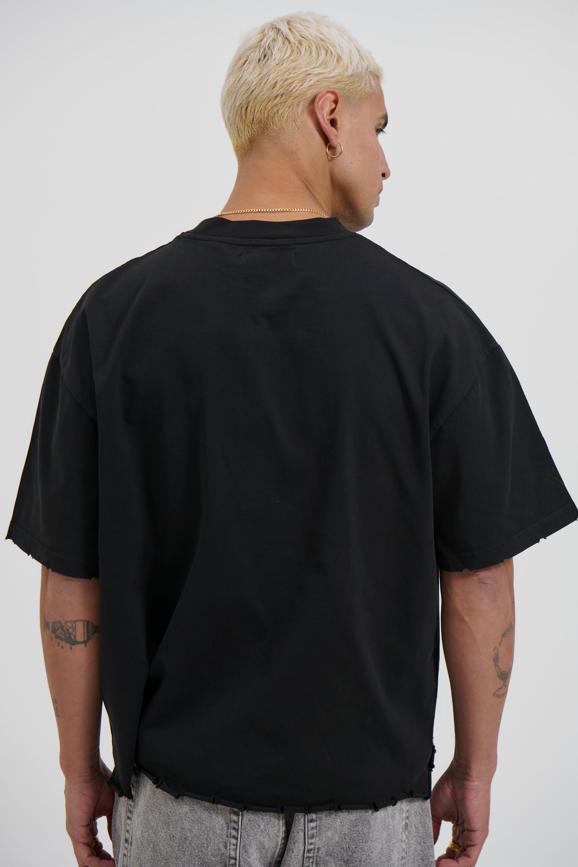 Raw Crop Distress Tee Black