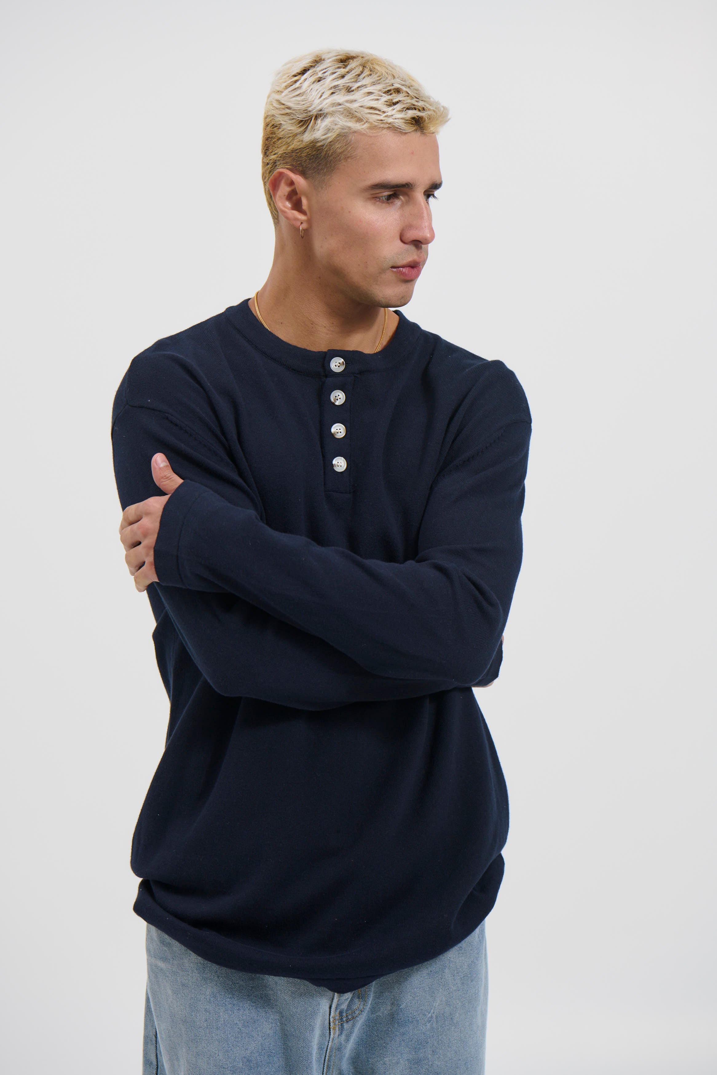 Jackson Fitted Henley Navy