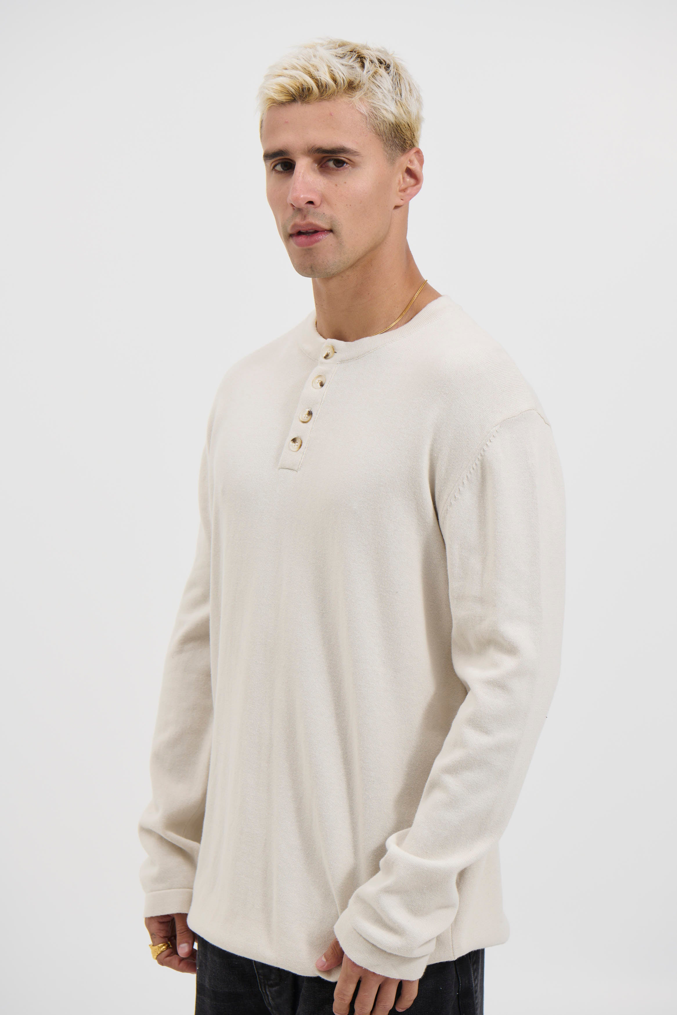 Jackson Fitted Henley Ivory