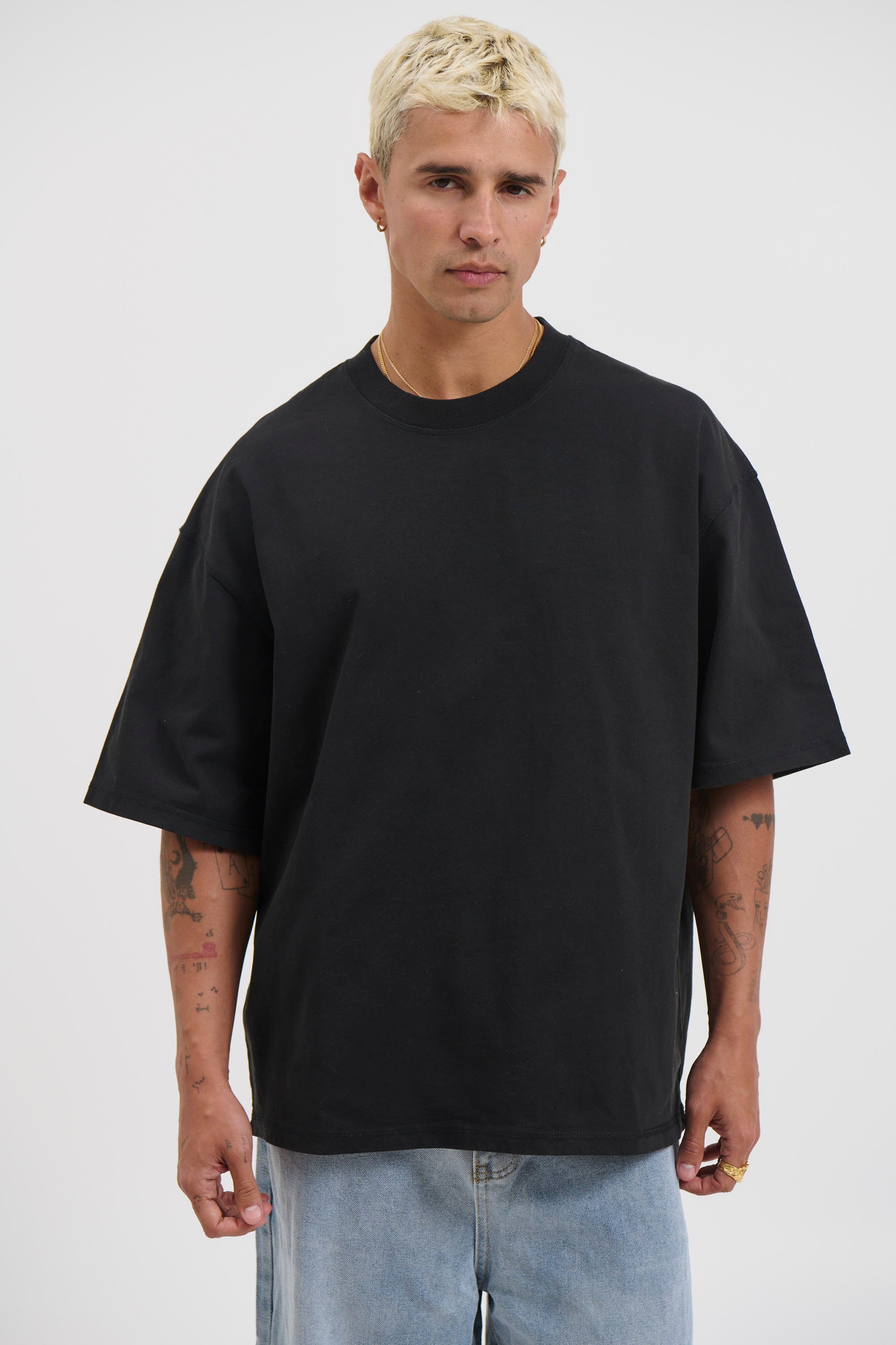 Lyle Crew Neck Tee Black