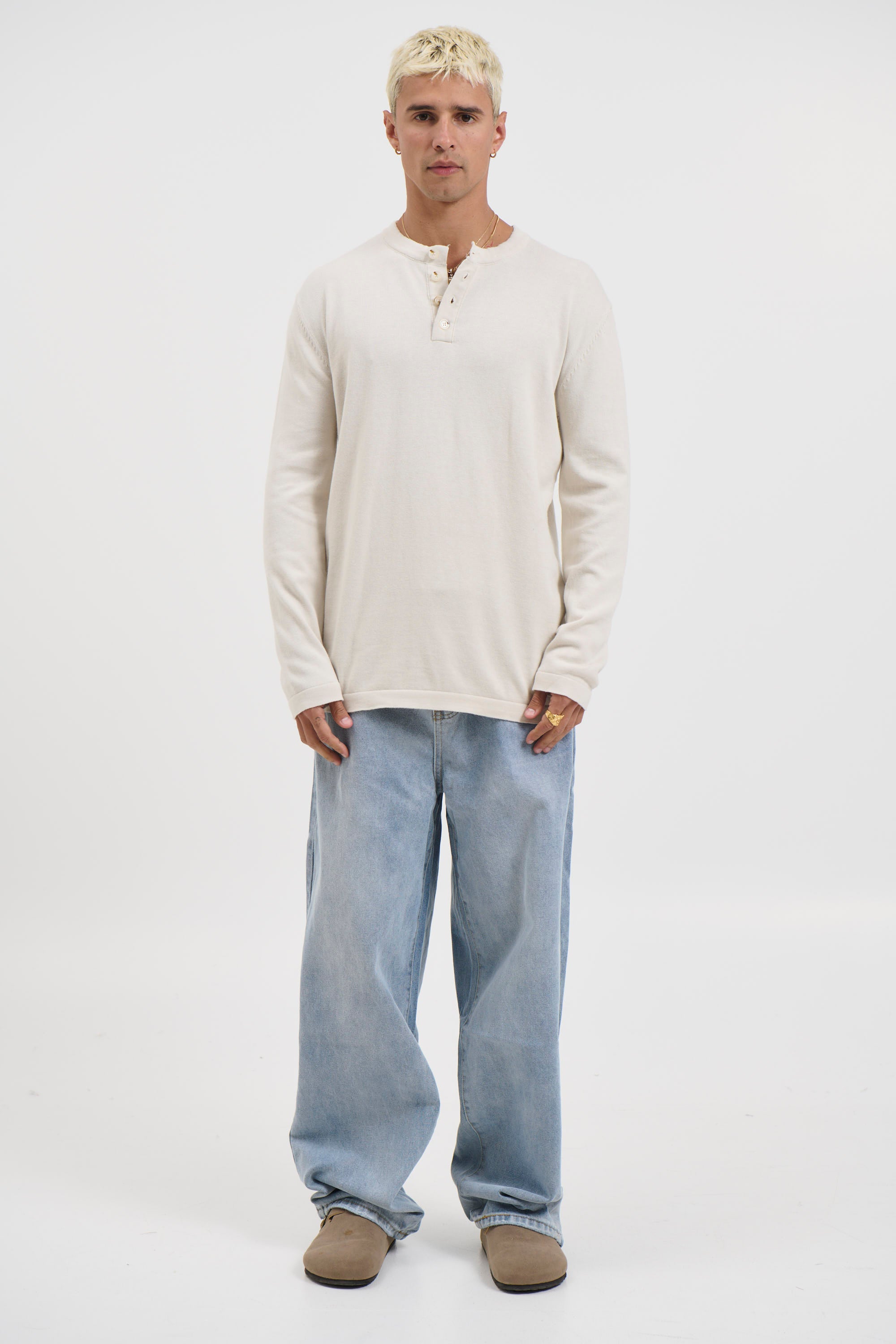 Jackson Fitted Henley Dove