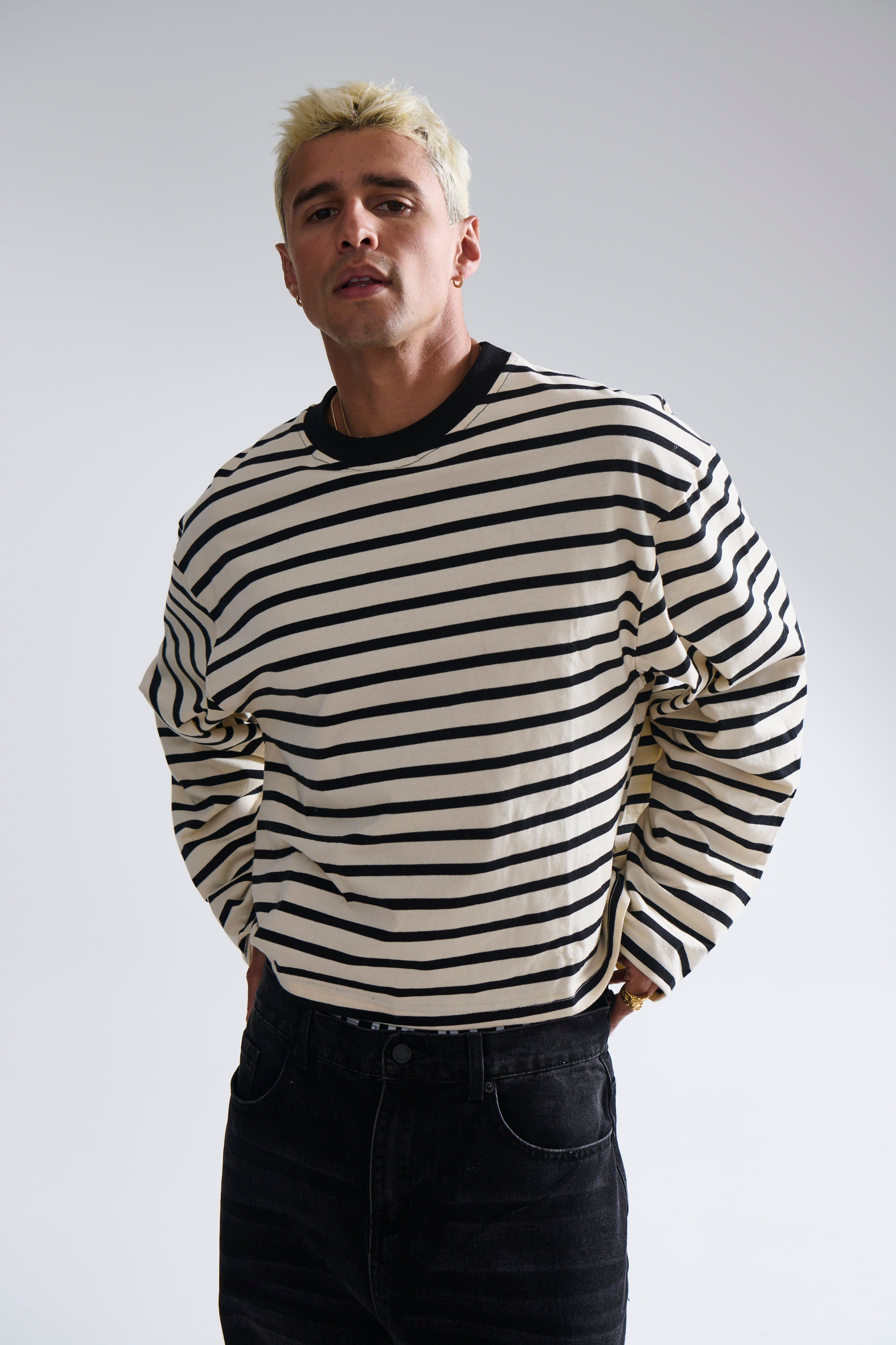 Cropped Long Sleeve Black Stripe