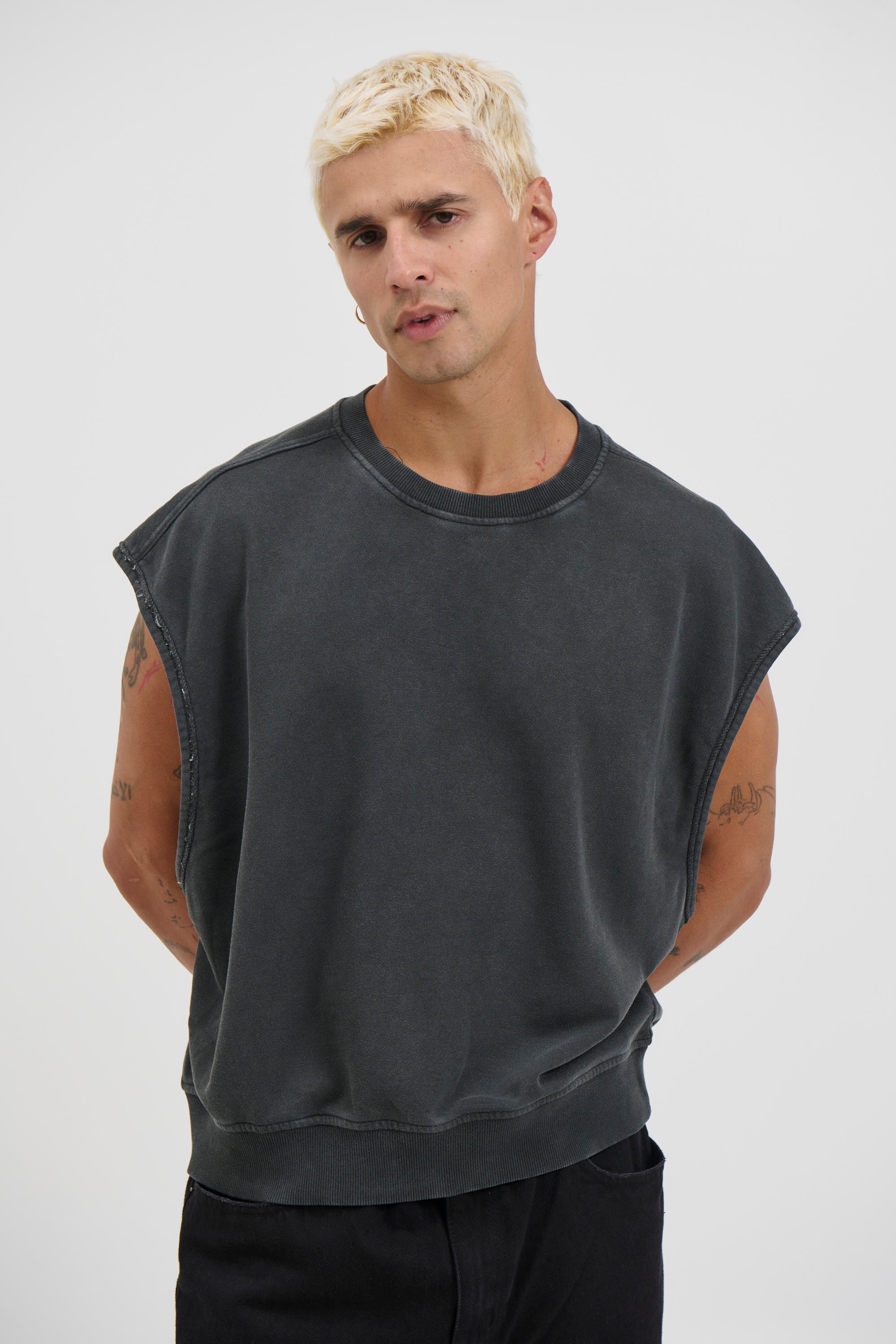 Cropped Fleece Ribbed Tank Charcoal