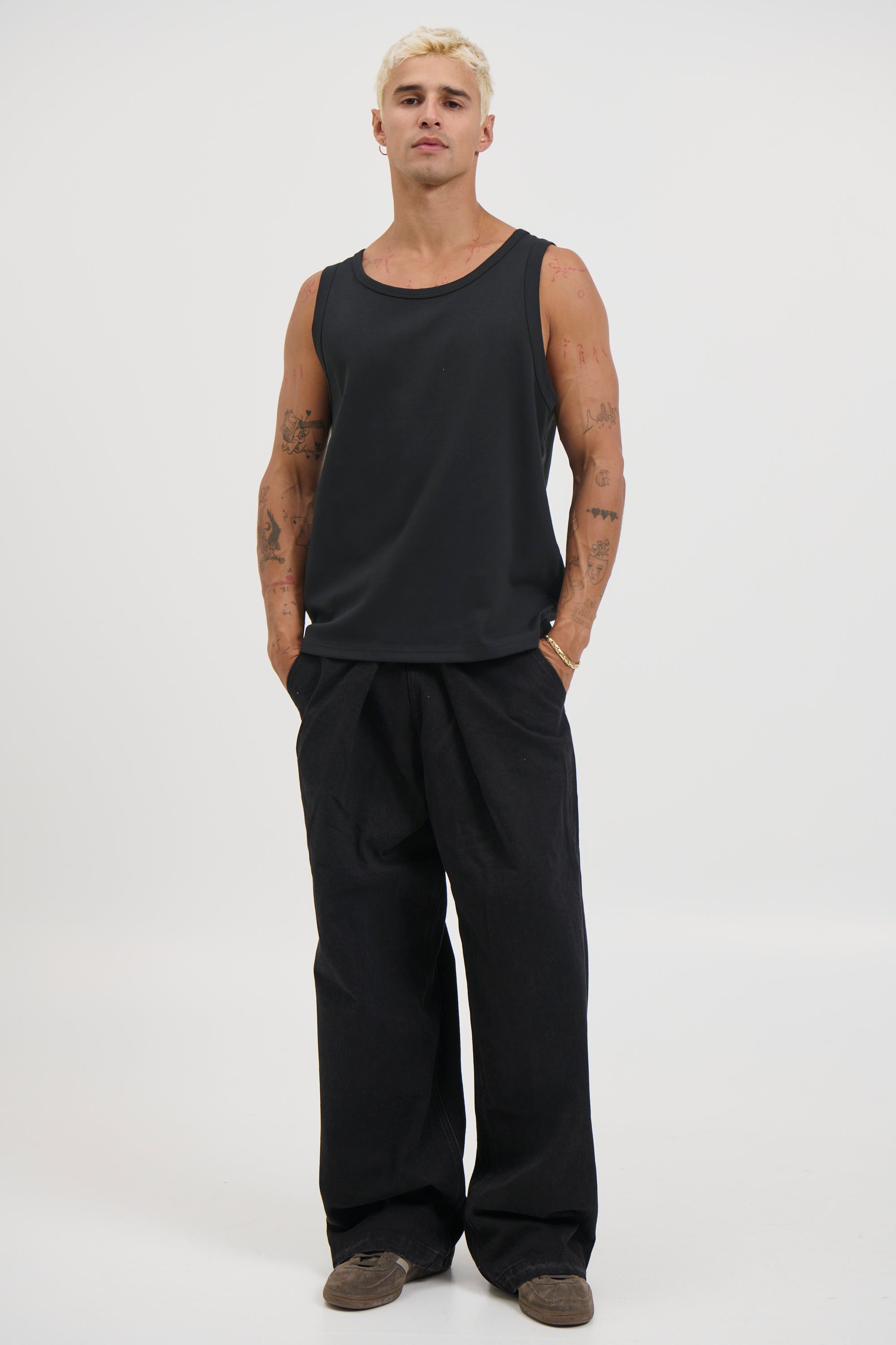 Stretch Fitted Tank Black