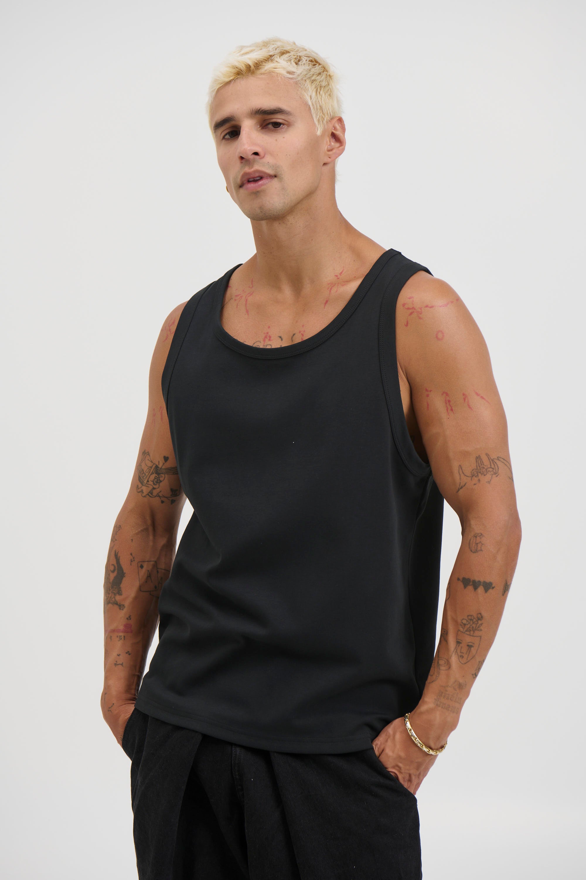 Stretch Fitted Tank Black