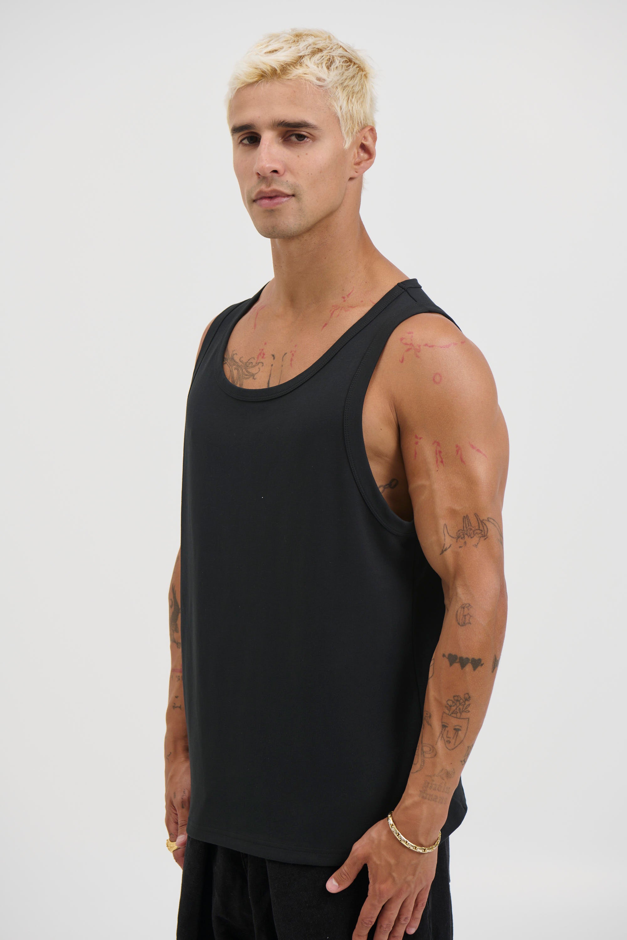 Stretch Fitted Tank Black