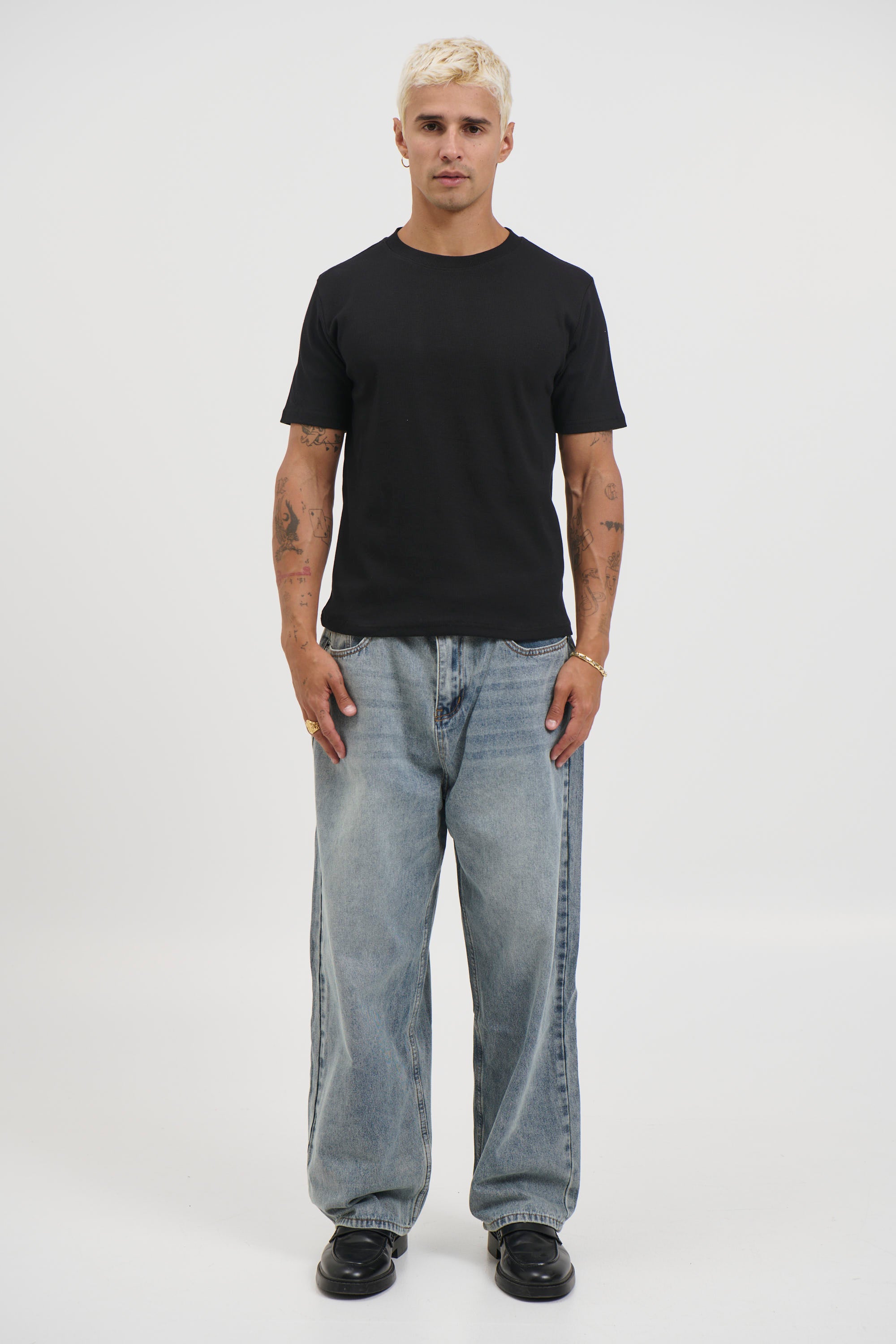 Fitted Ribbed Tee Black