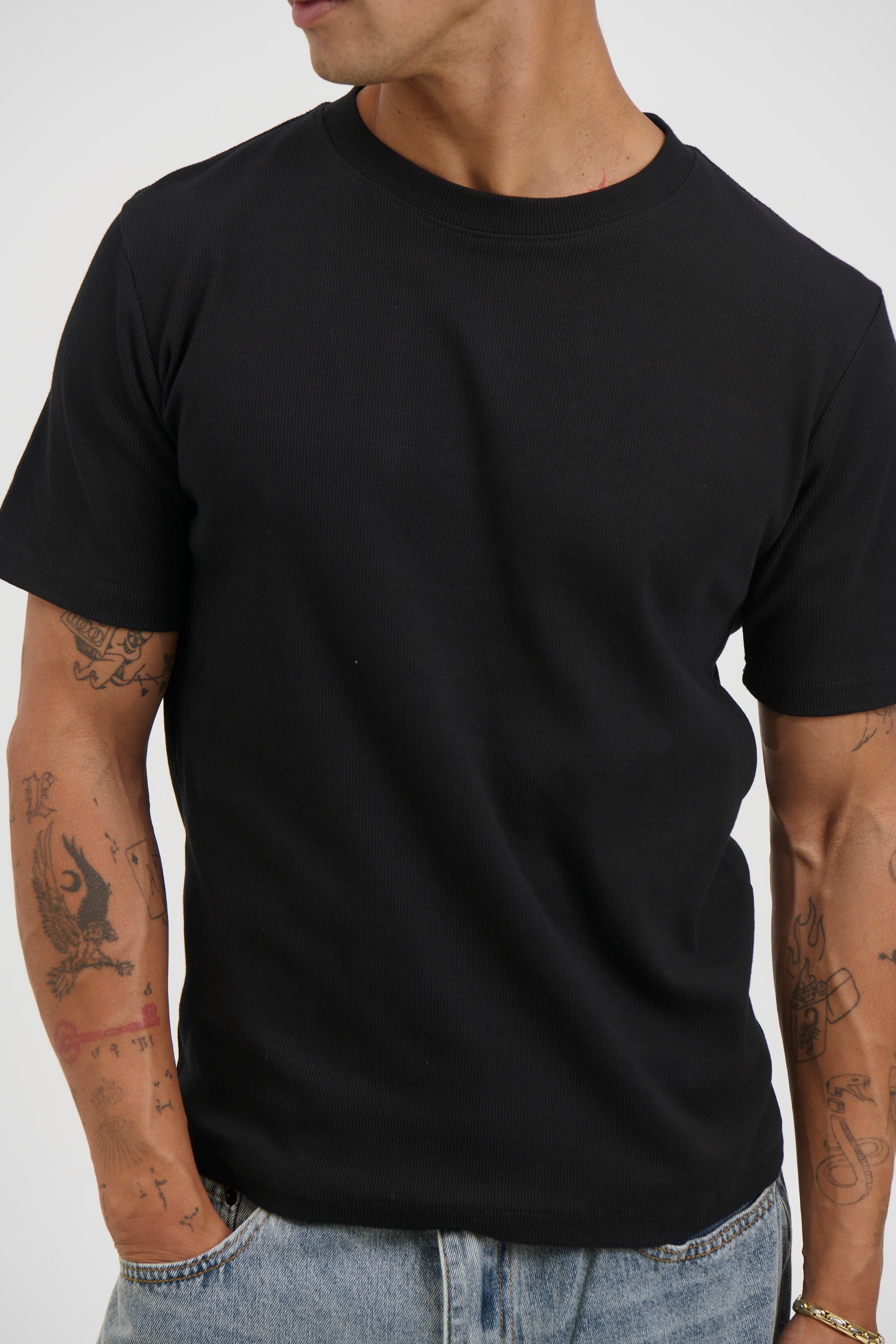 Fitted Ribbed Tee Black