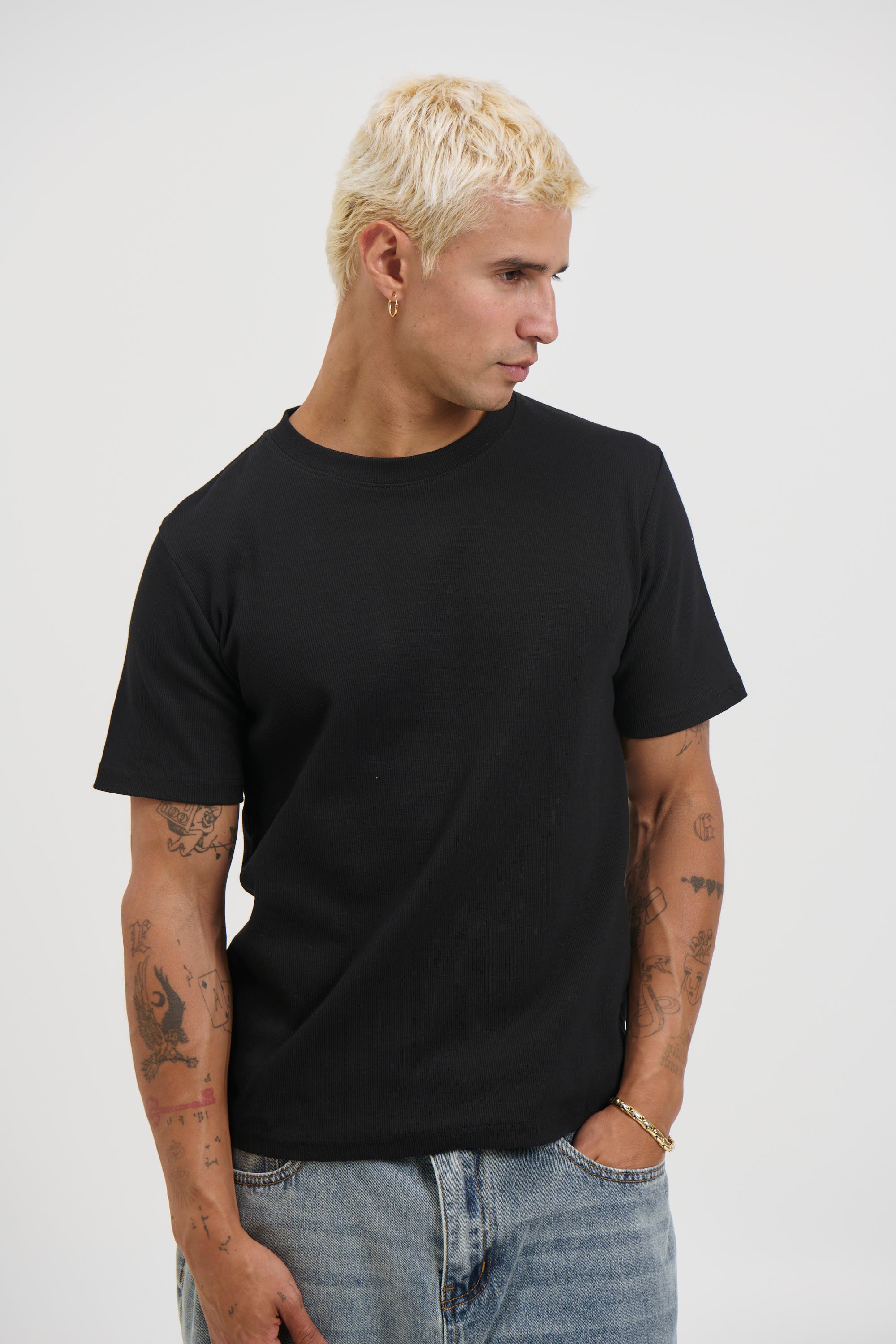 Fitted Ribbed Tee Black