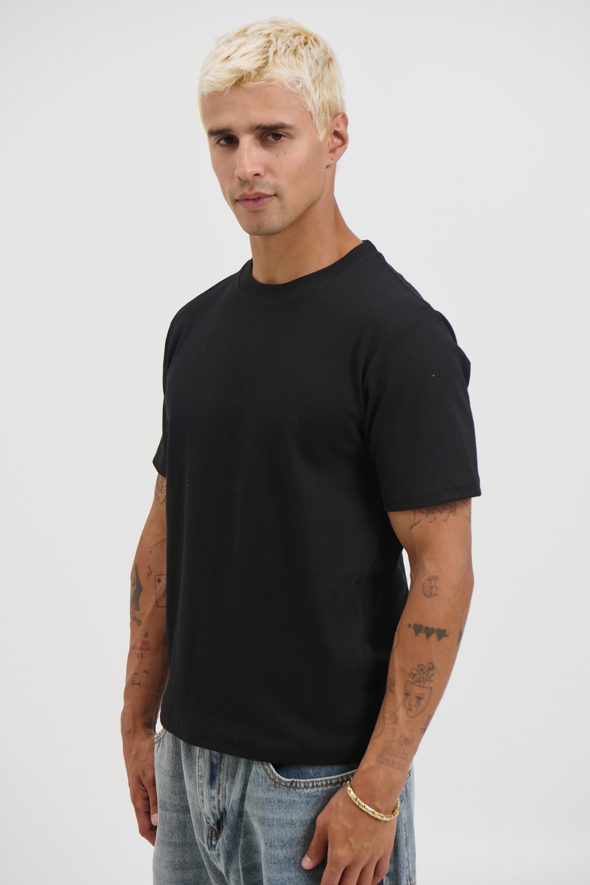 Fitted Ribbed Tee Black