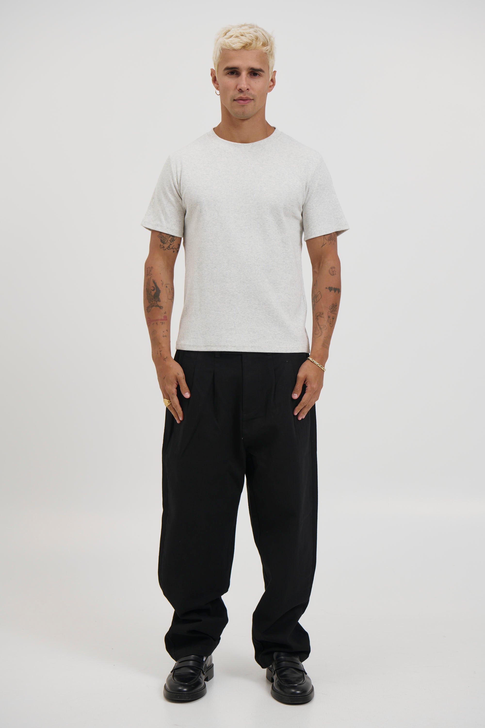 Fitted Ribbed Tee Grey