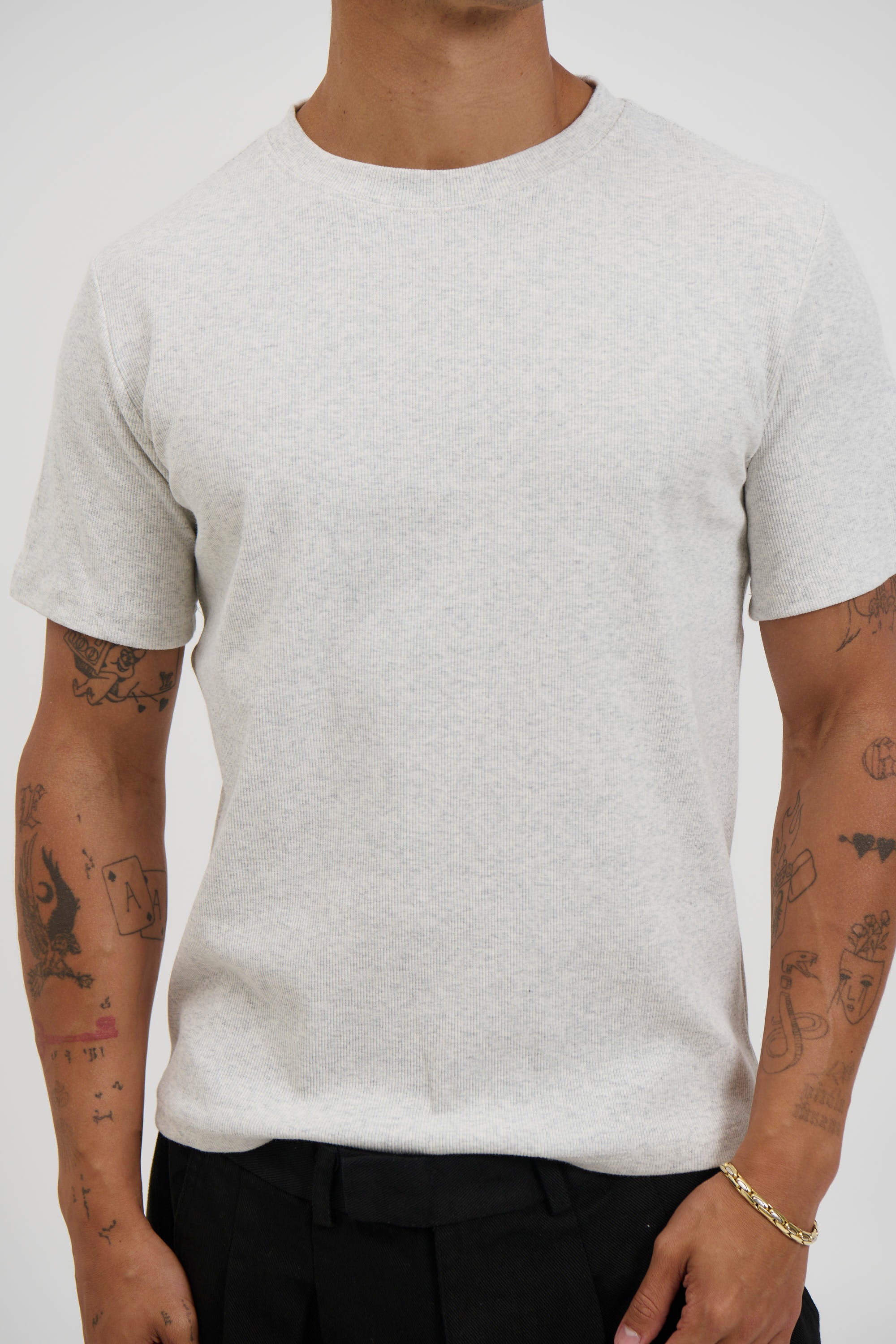 Fitted Ribbed Tee Grey