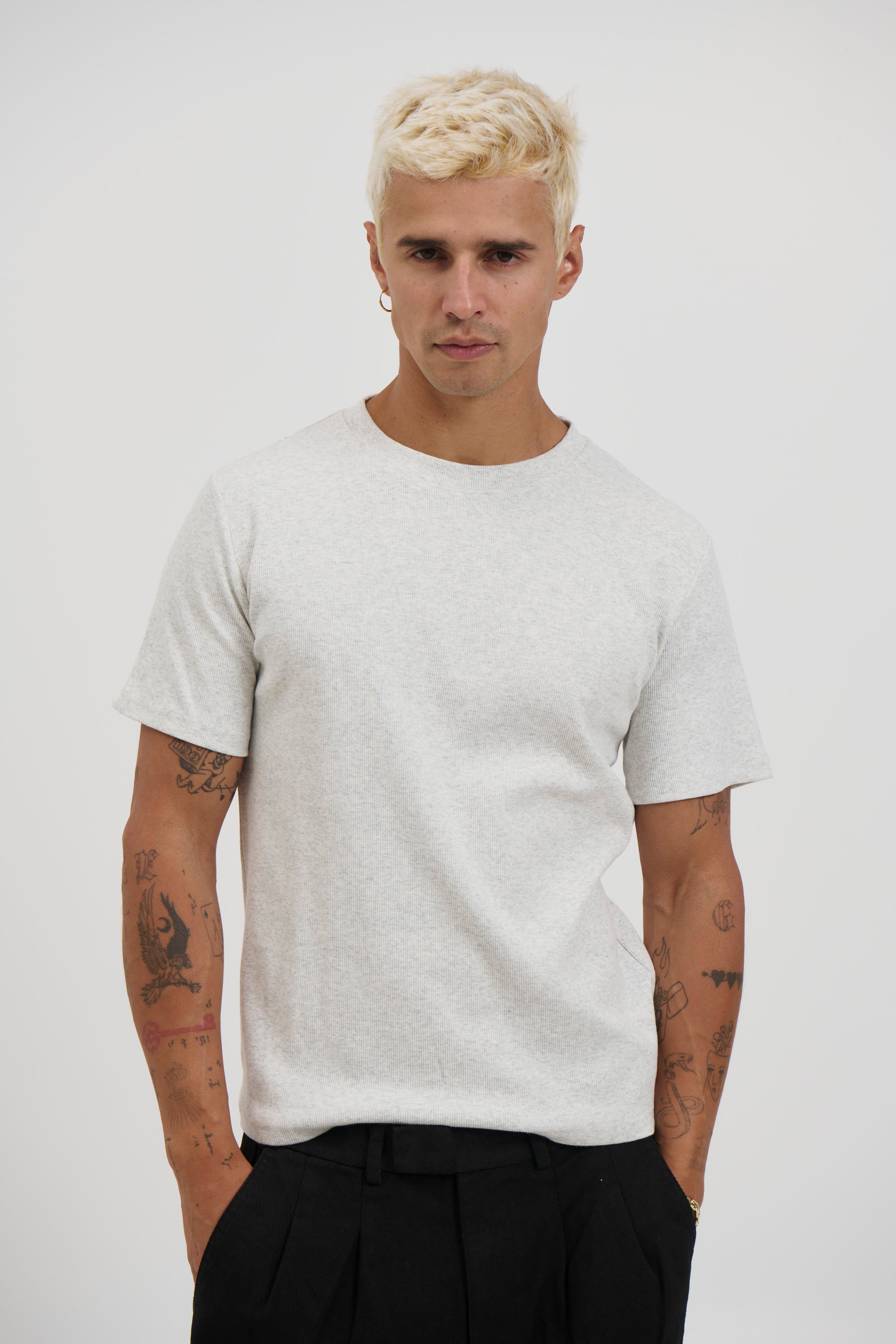 Fitted Ribbed Tee Grey