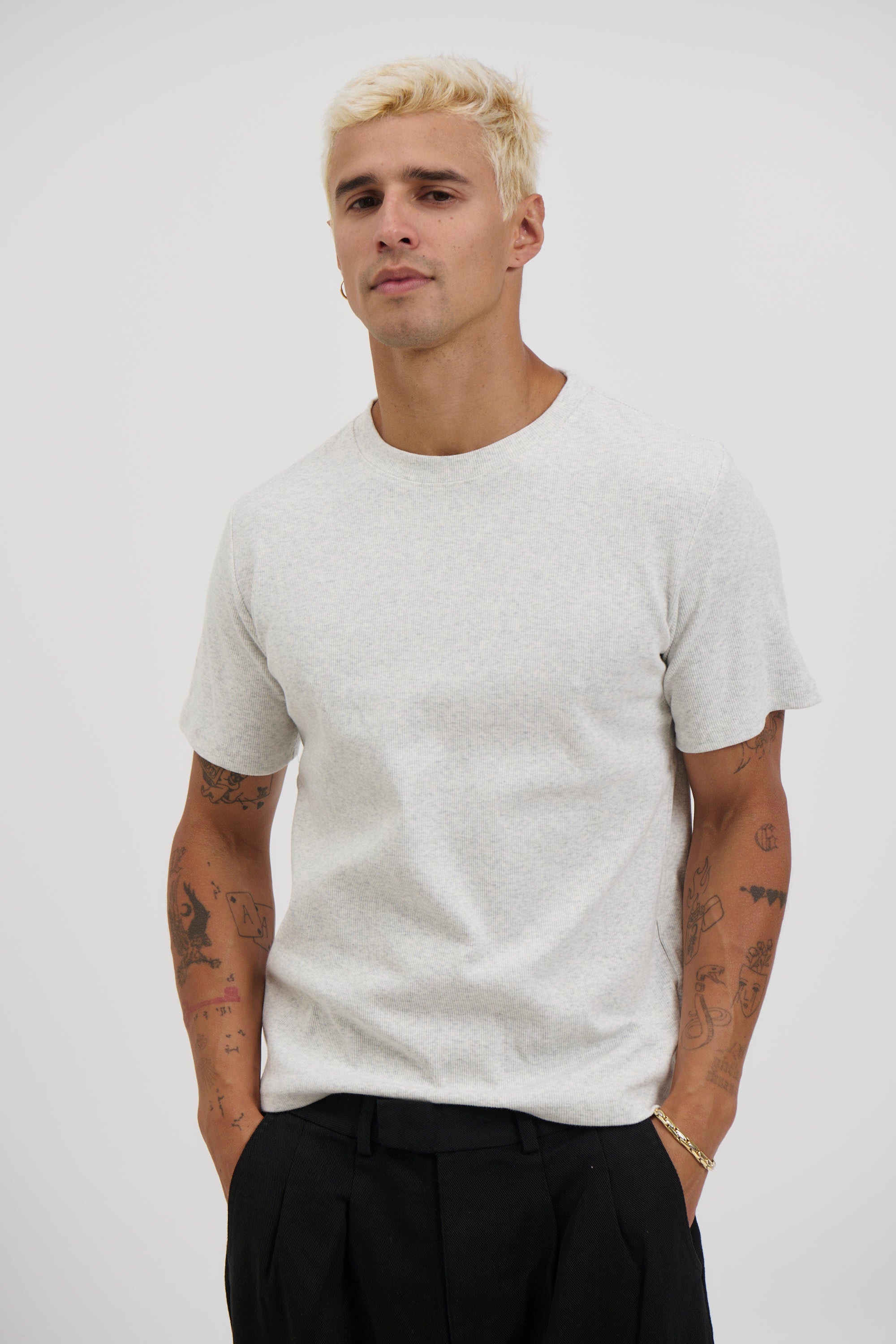 Fitted Ribbed Tee Grey
