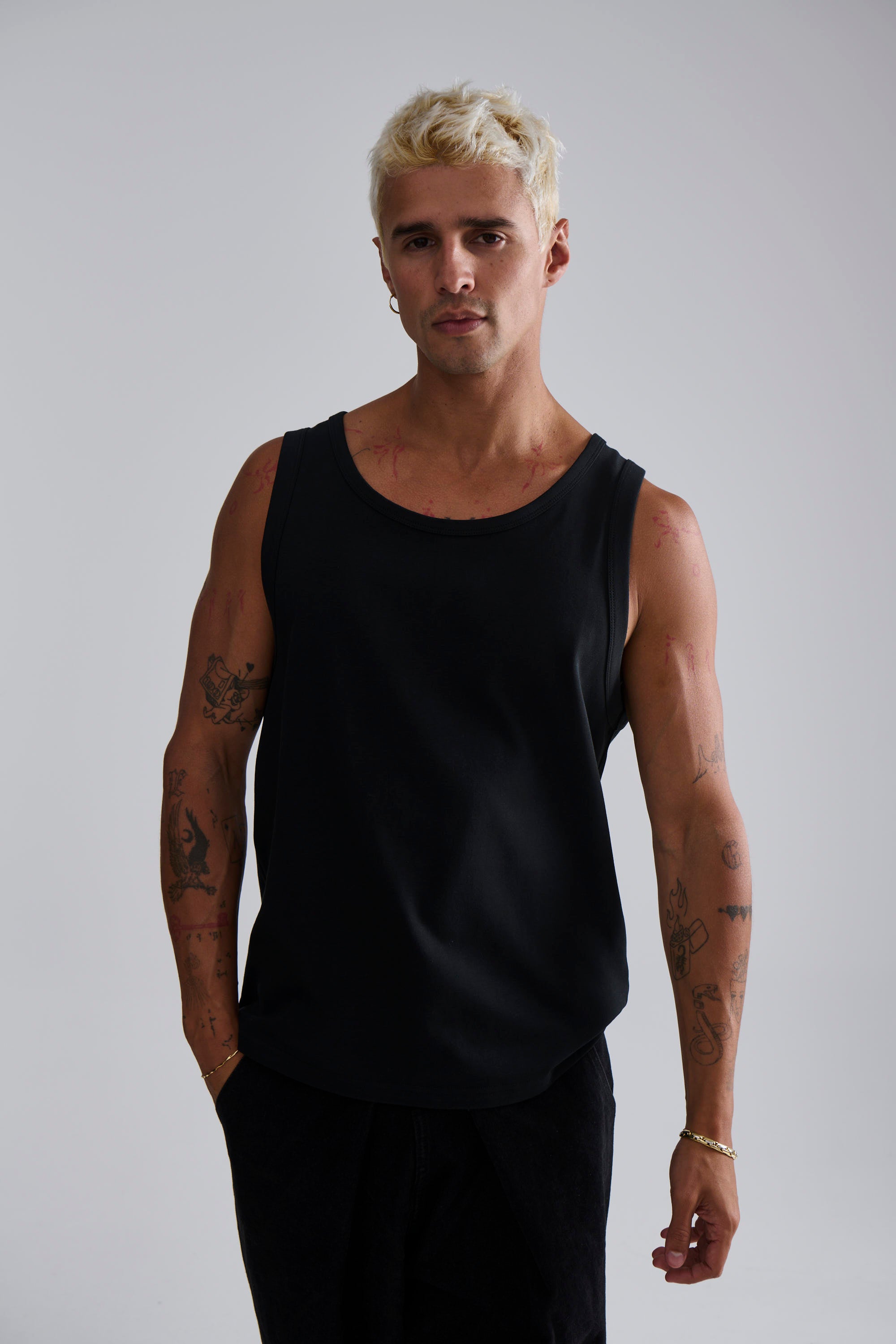 Stretch Fitted Tank Black