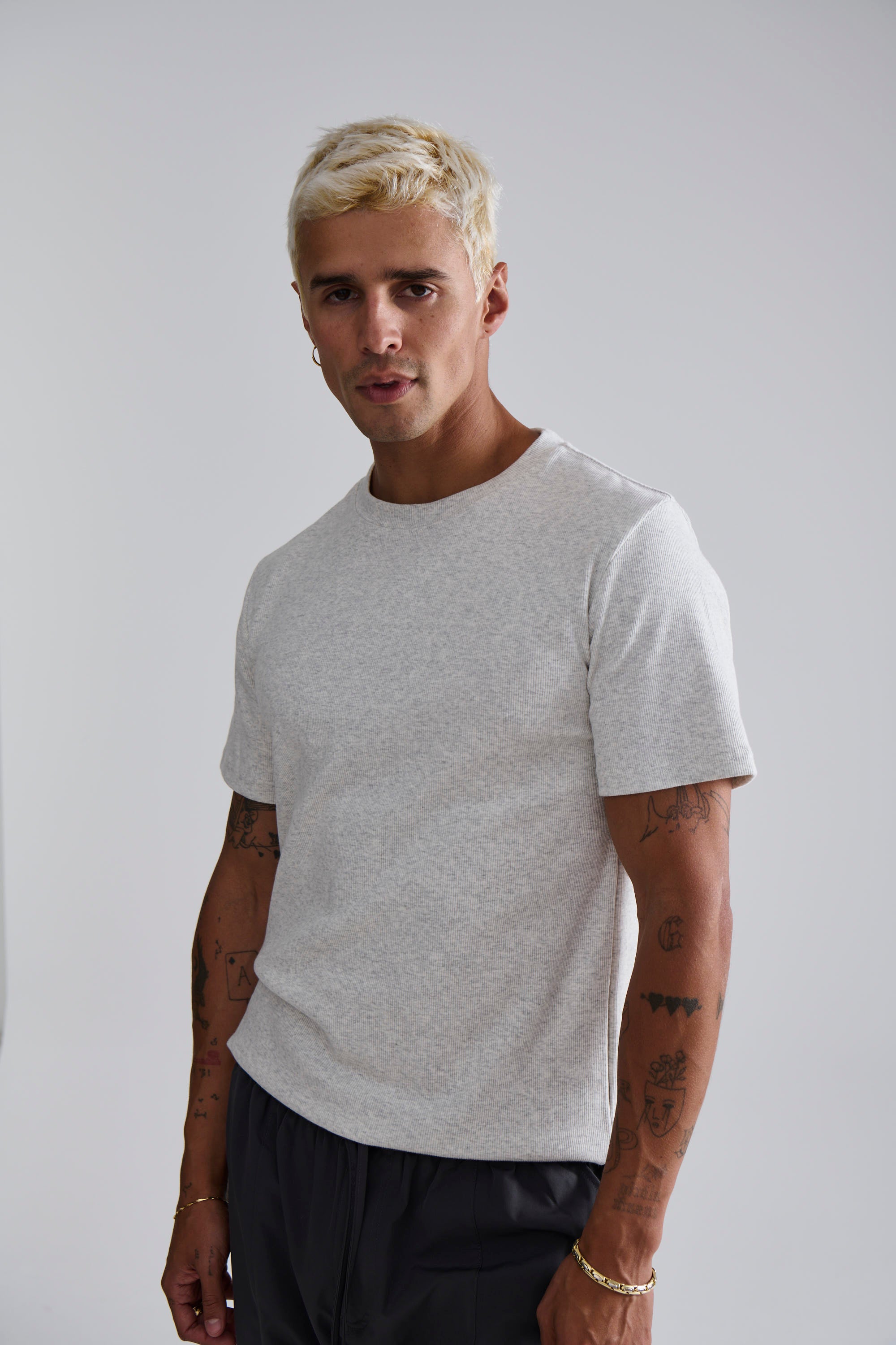 Fitted Ribbed Tee Grey