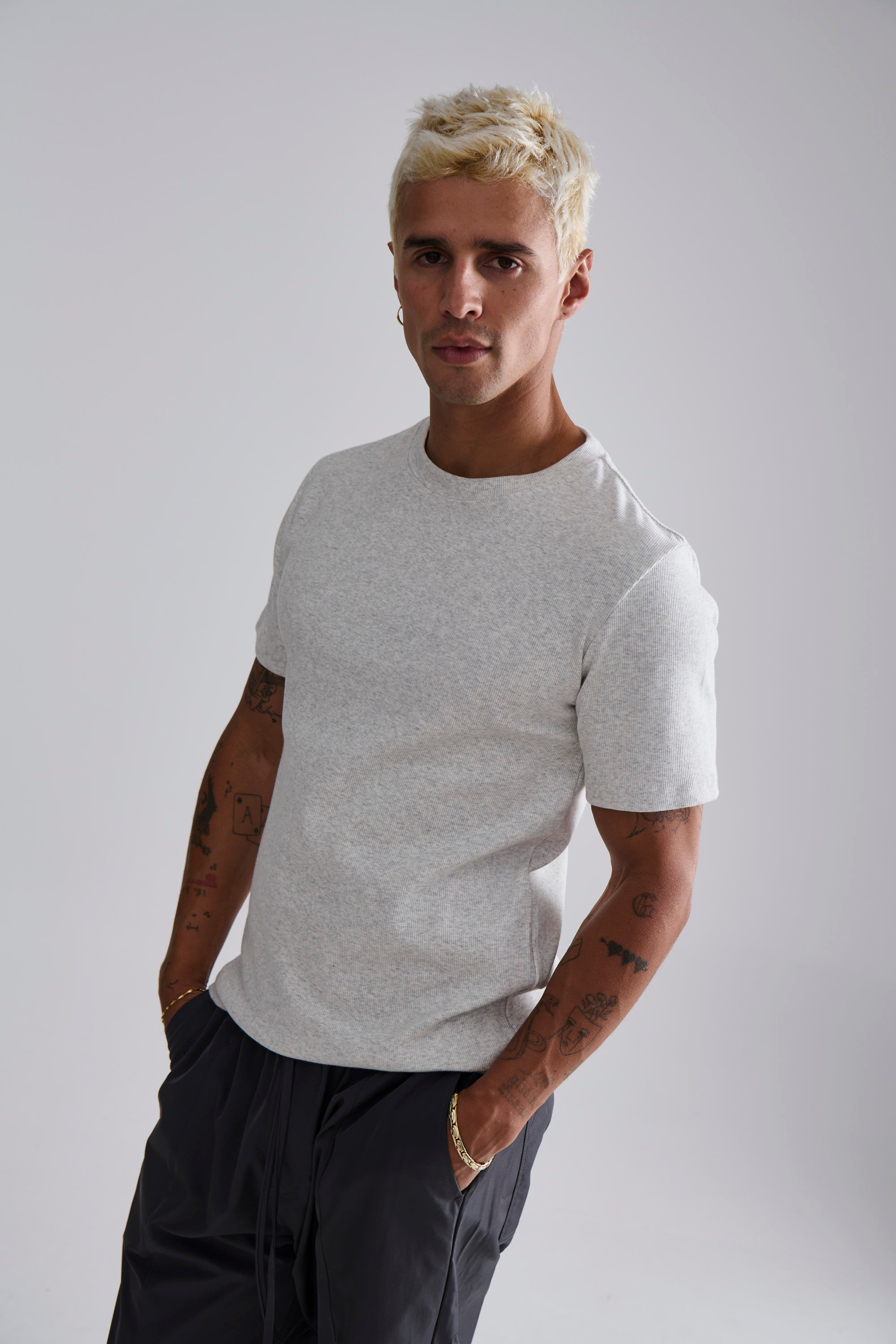 Fitted Ribbed Tee Grey